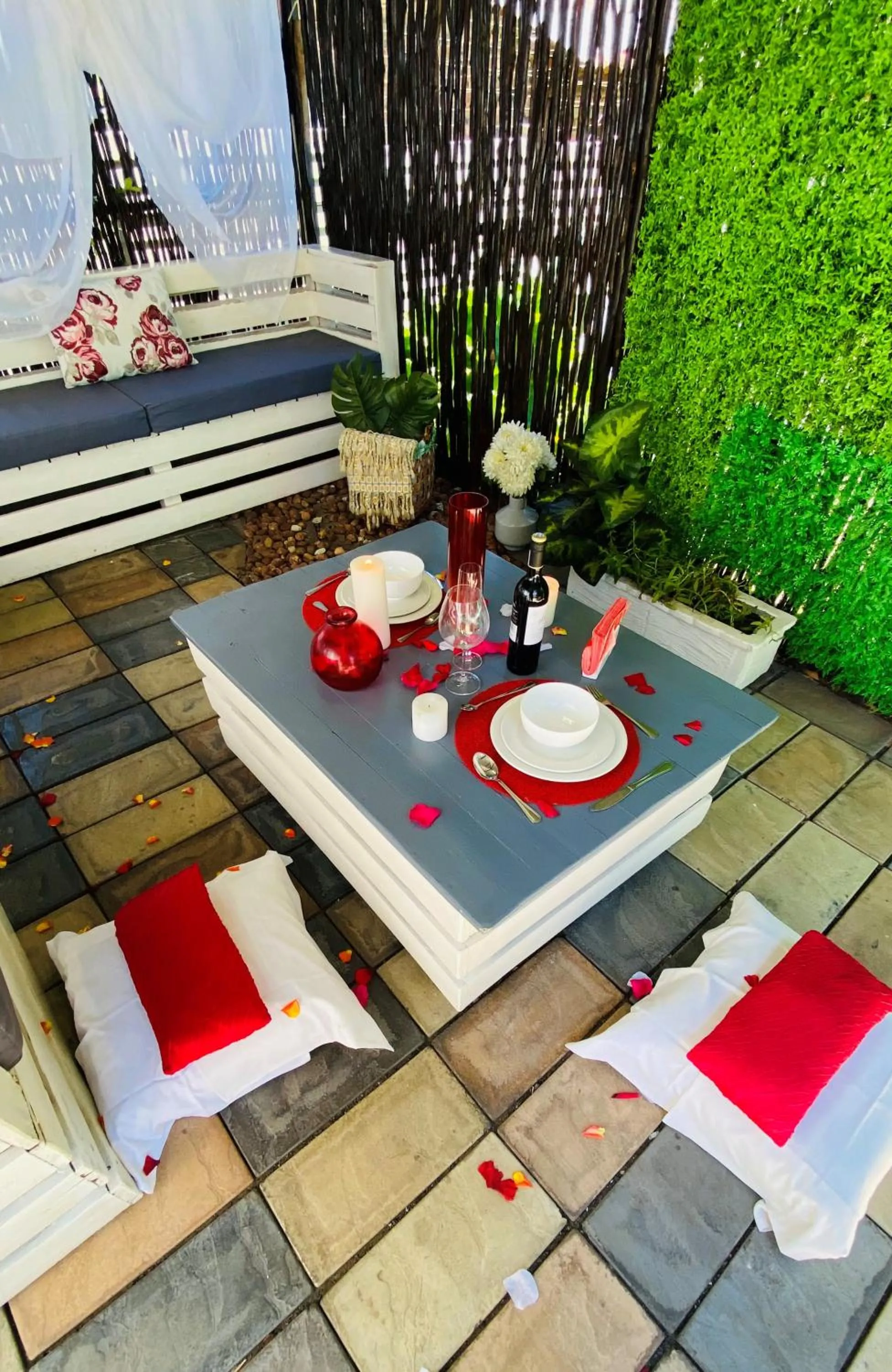 Patio in Ledumo Guest lodge