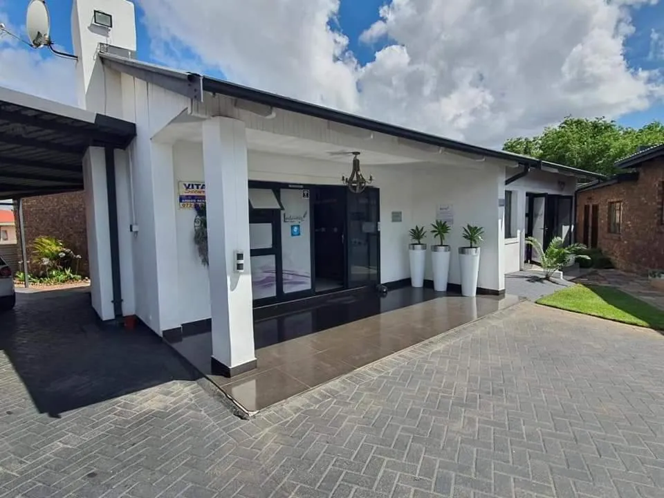 Property building in Ledumo Guest lodge