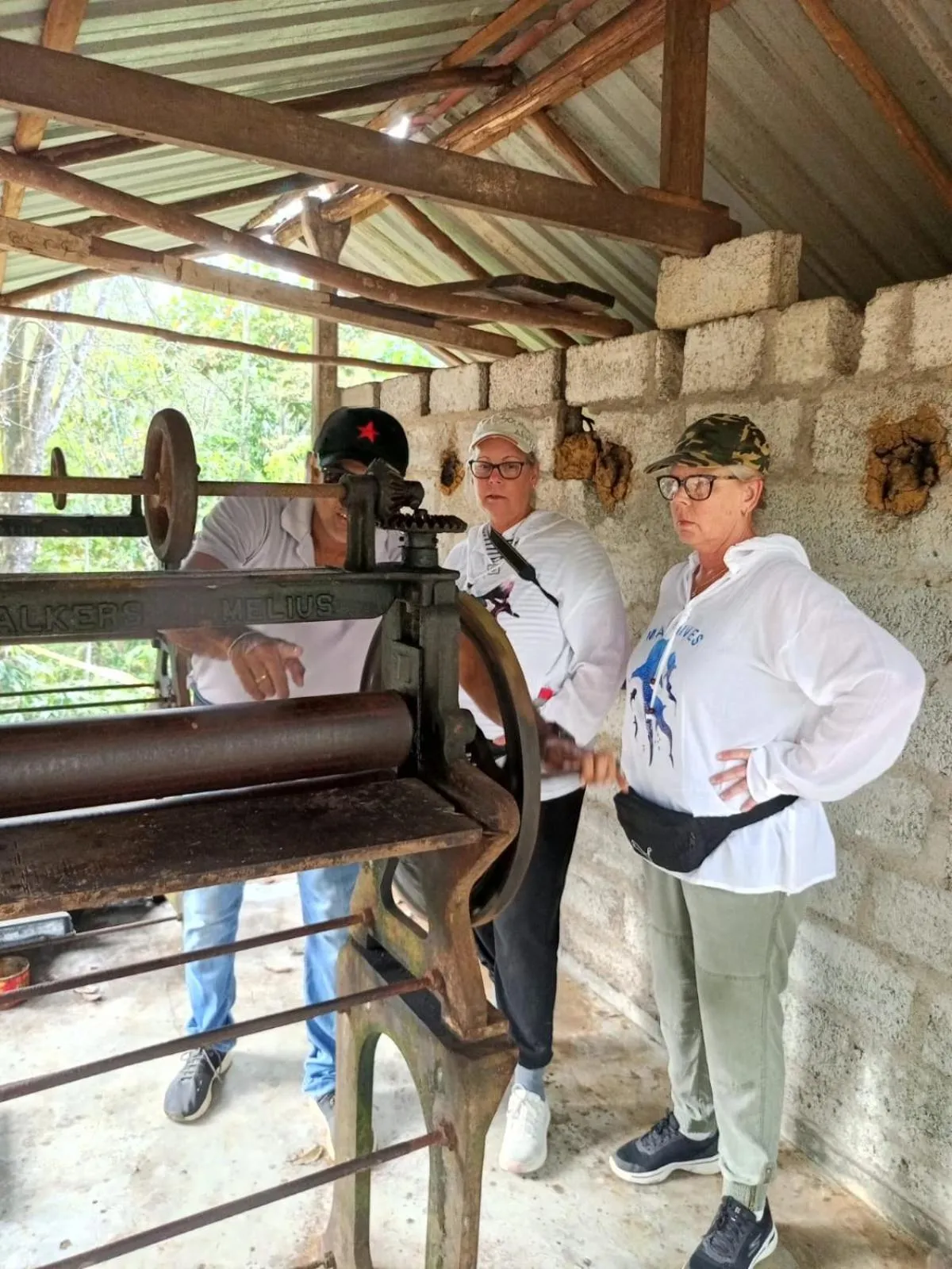 AHAS GAWWA Eco Lodge