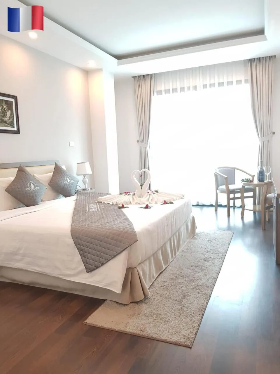 Photo of the whole room, Bed in The Pilgrim Hotel