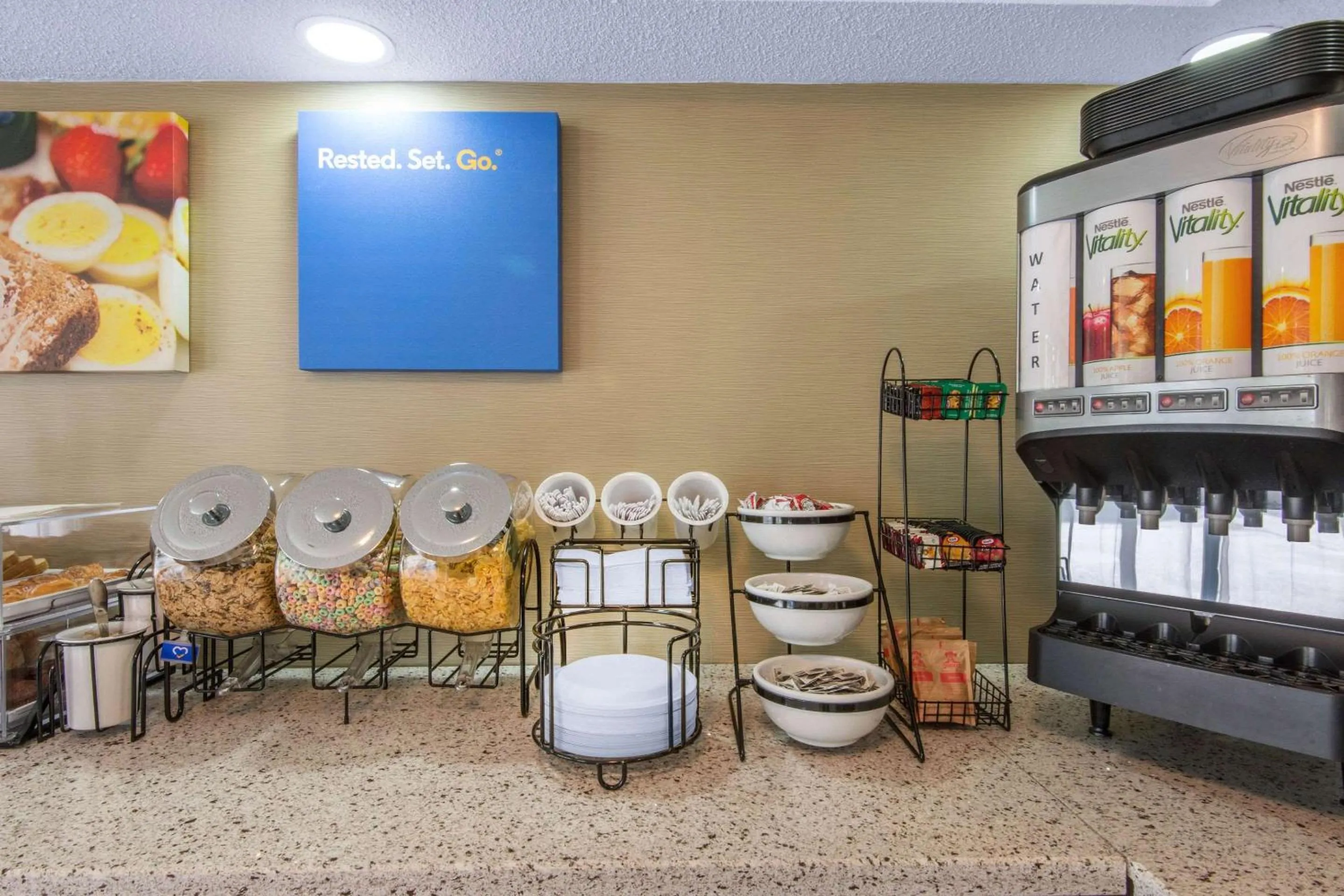 Restaurant/places to eat in Comfort Inn