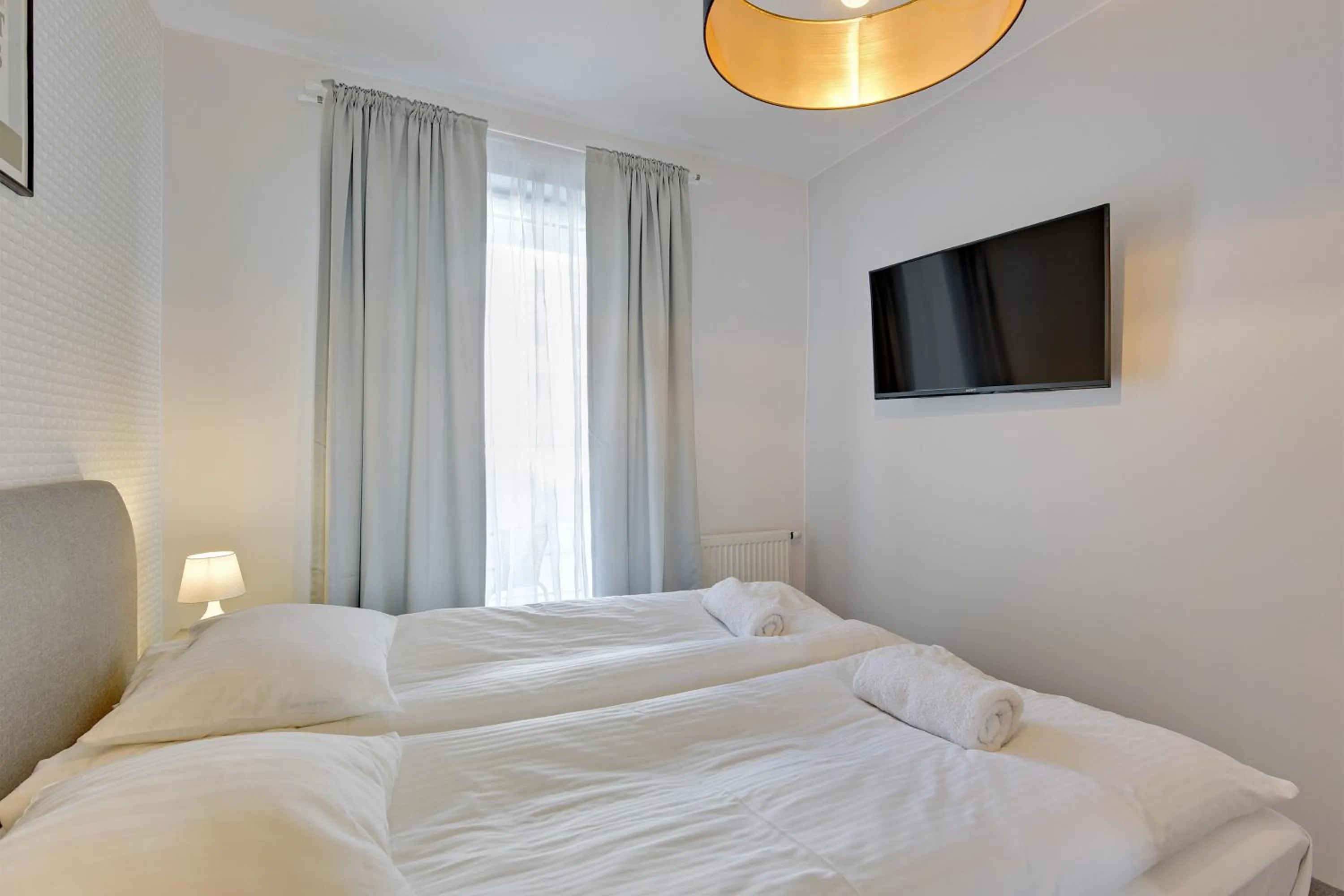 Bed in Angielska Grobla Apartinfo Apartments