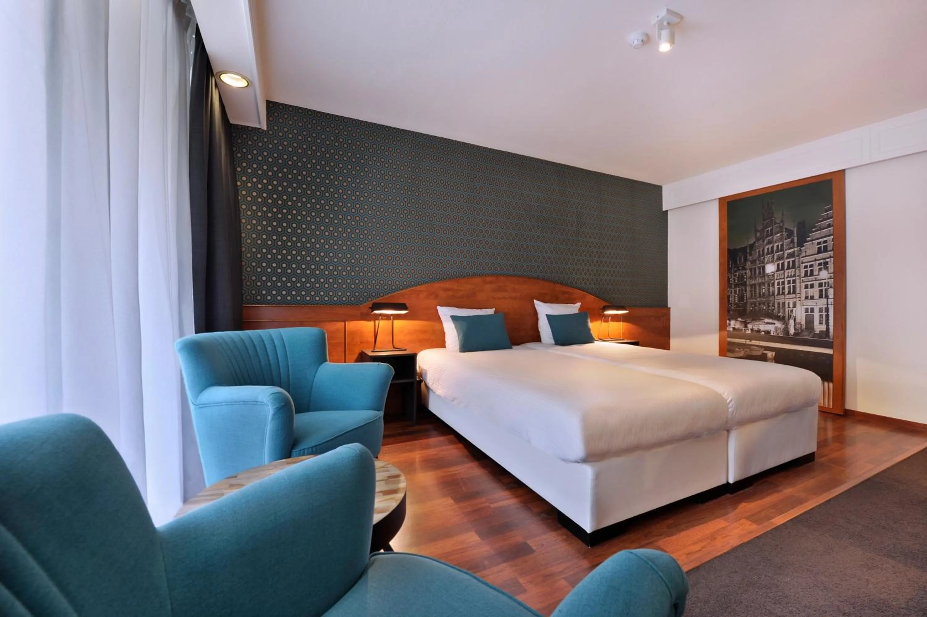 Photo of the whole room, Bed in Van der Valk Hotel Nazareth-Gent