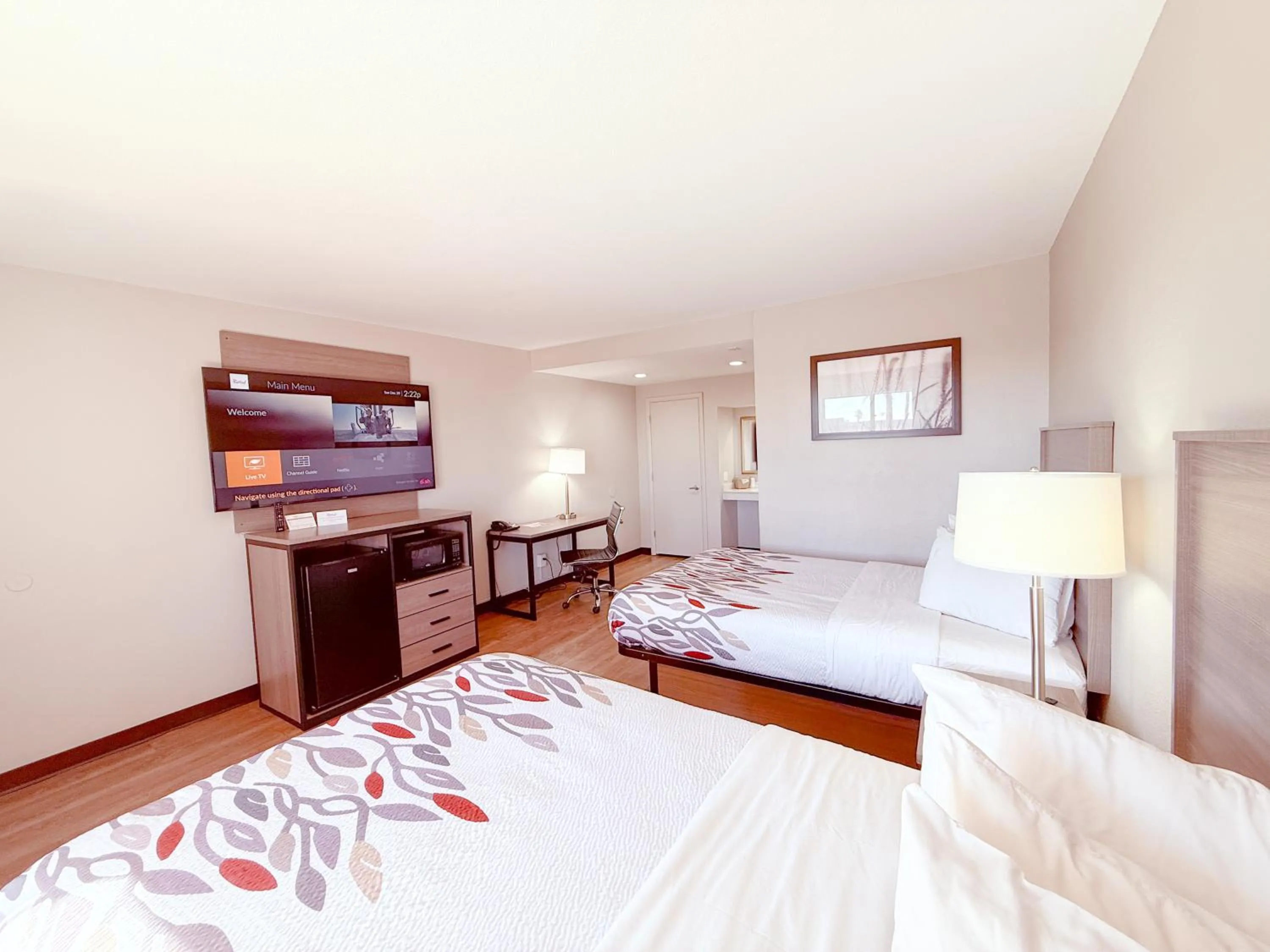 Bed in Red Roof Inn Tucson Downtown - University