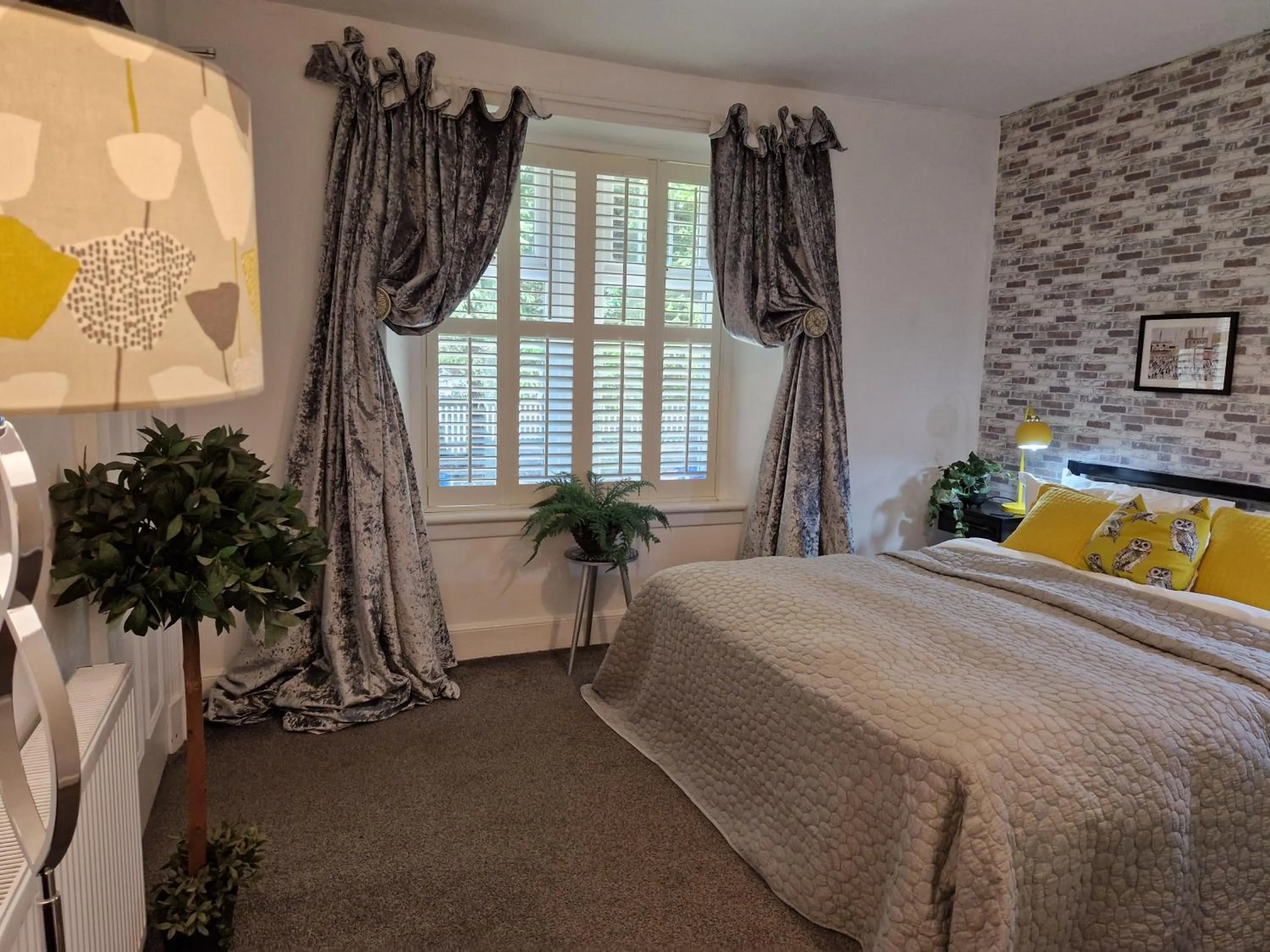 Bed in Eagle View Guest House