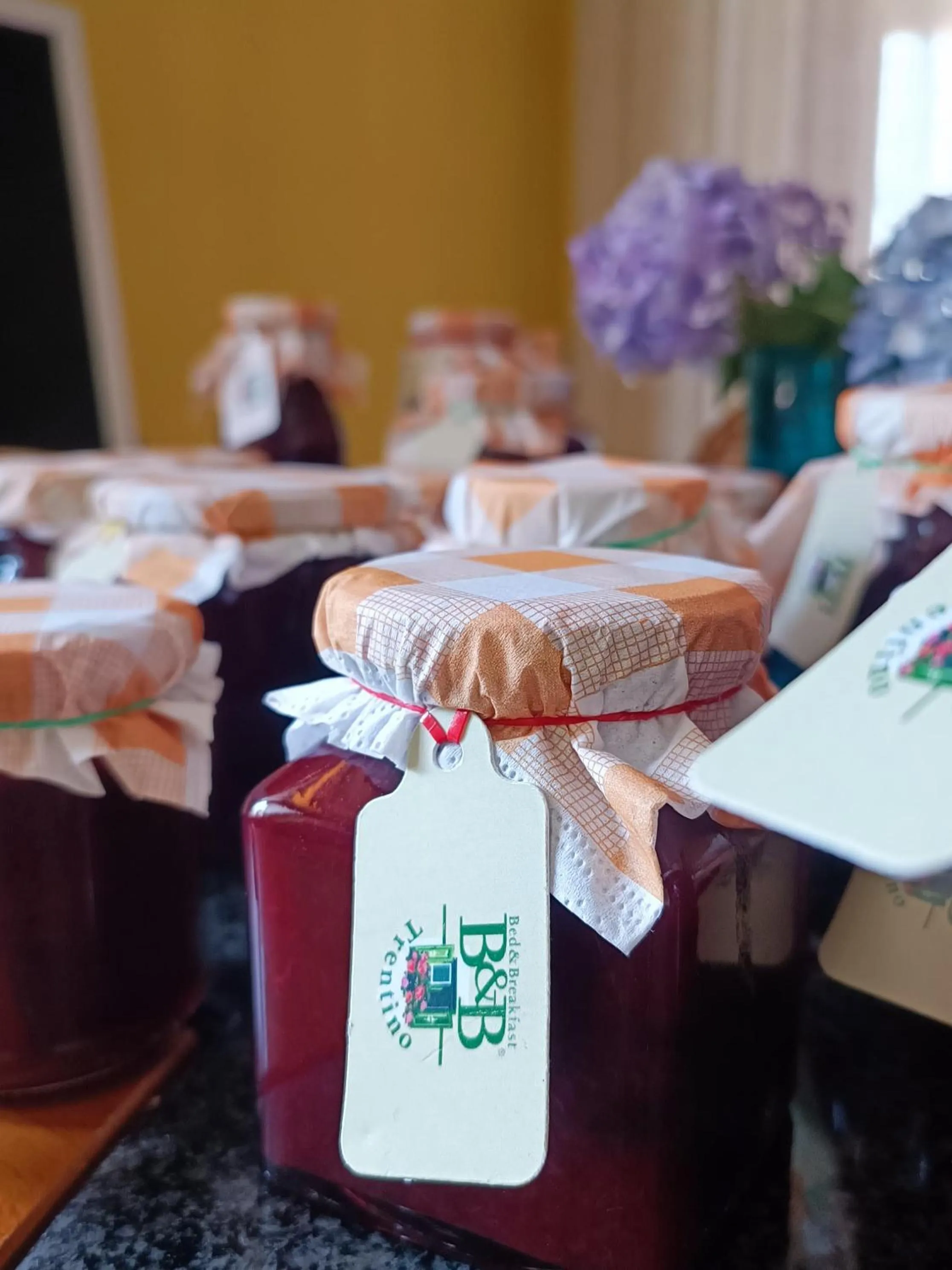 Decorative detail, Bed in La CRI Bed & Breakfast