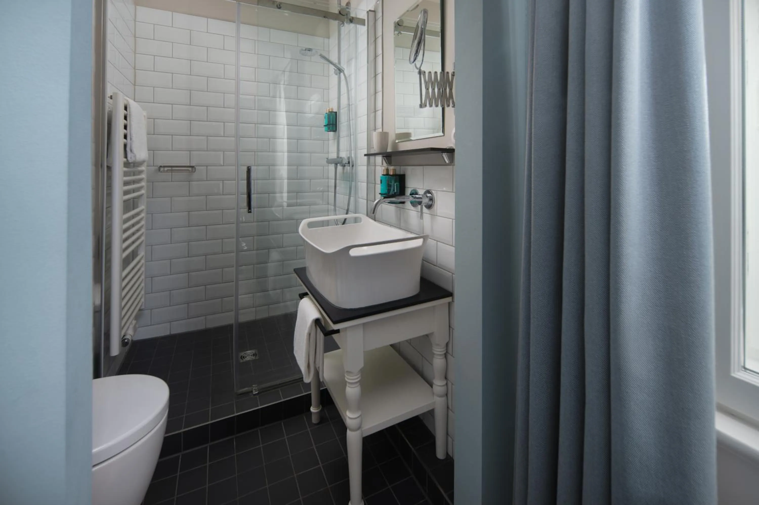 Shower in Landhaus Flottbek Boutique Hotel