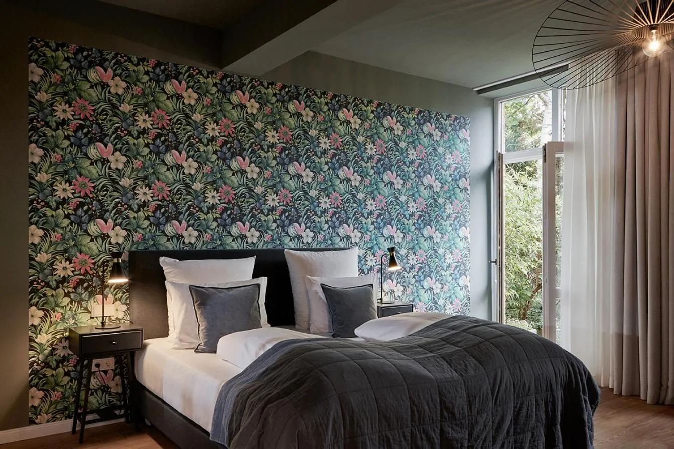 Bed in Landhaus Flottbek Boutique Hotel