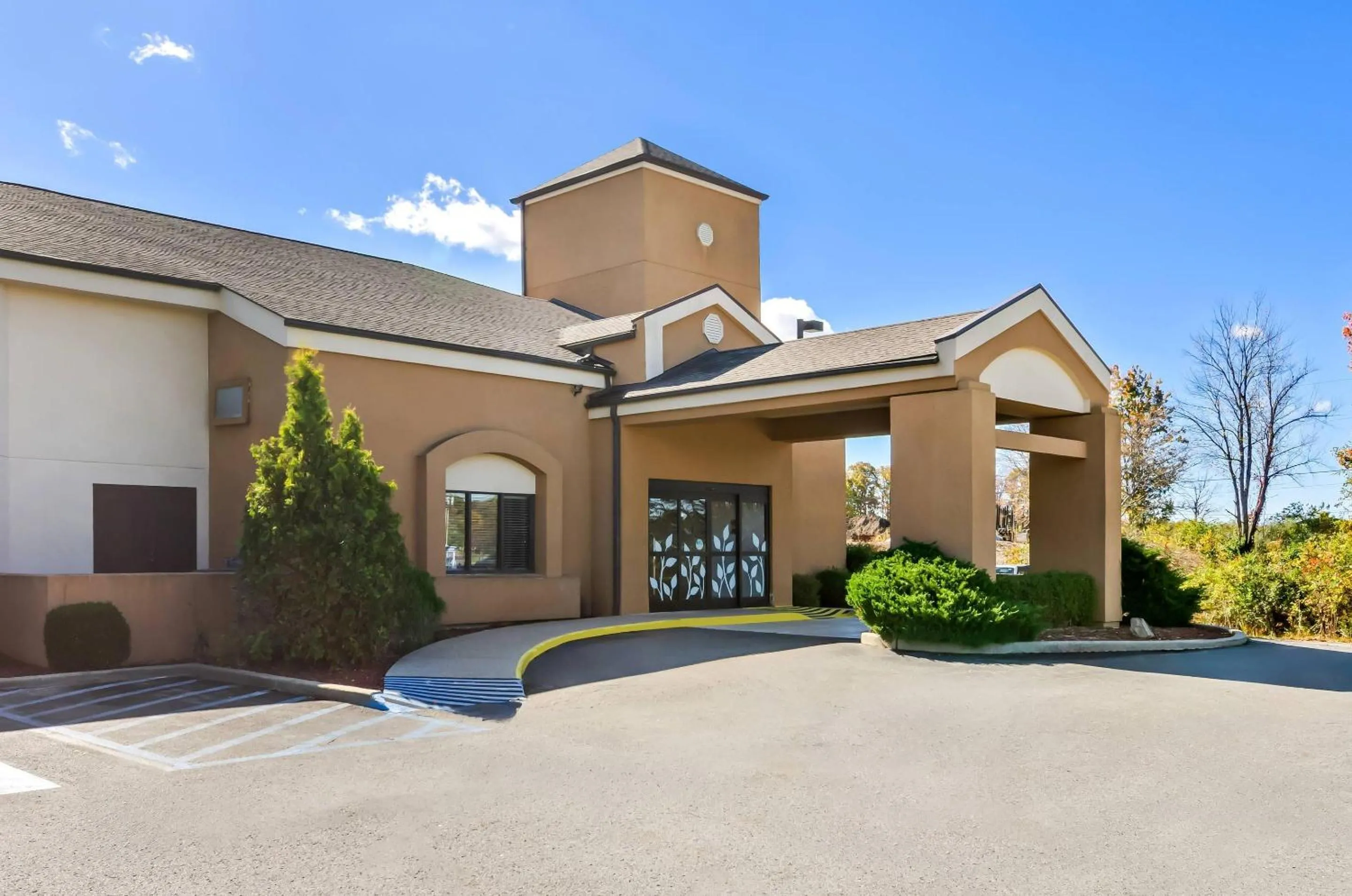 Property building in Sleep Inn Beaver- Beckley