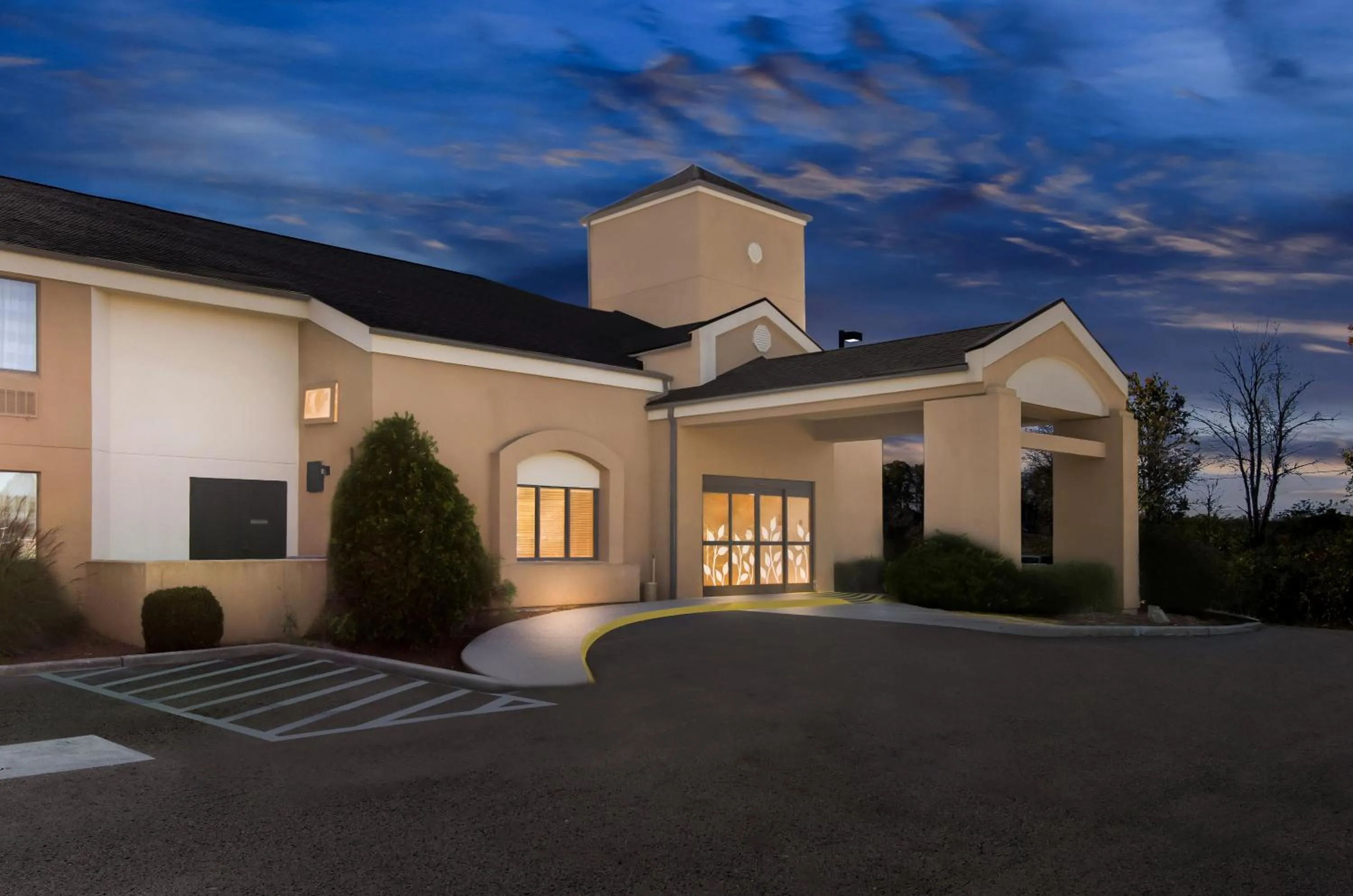 Property building in Sleep Inn Beaver- Beckley