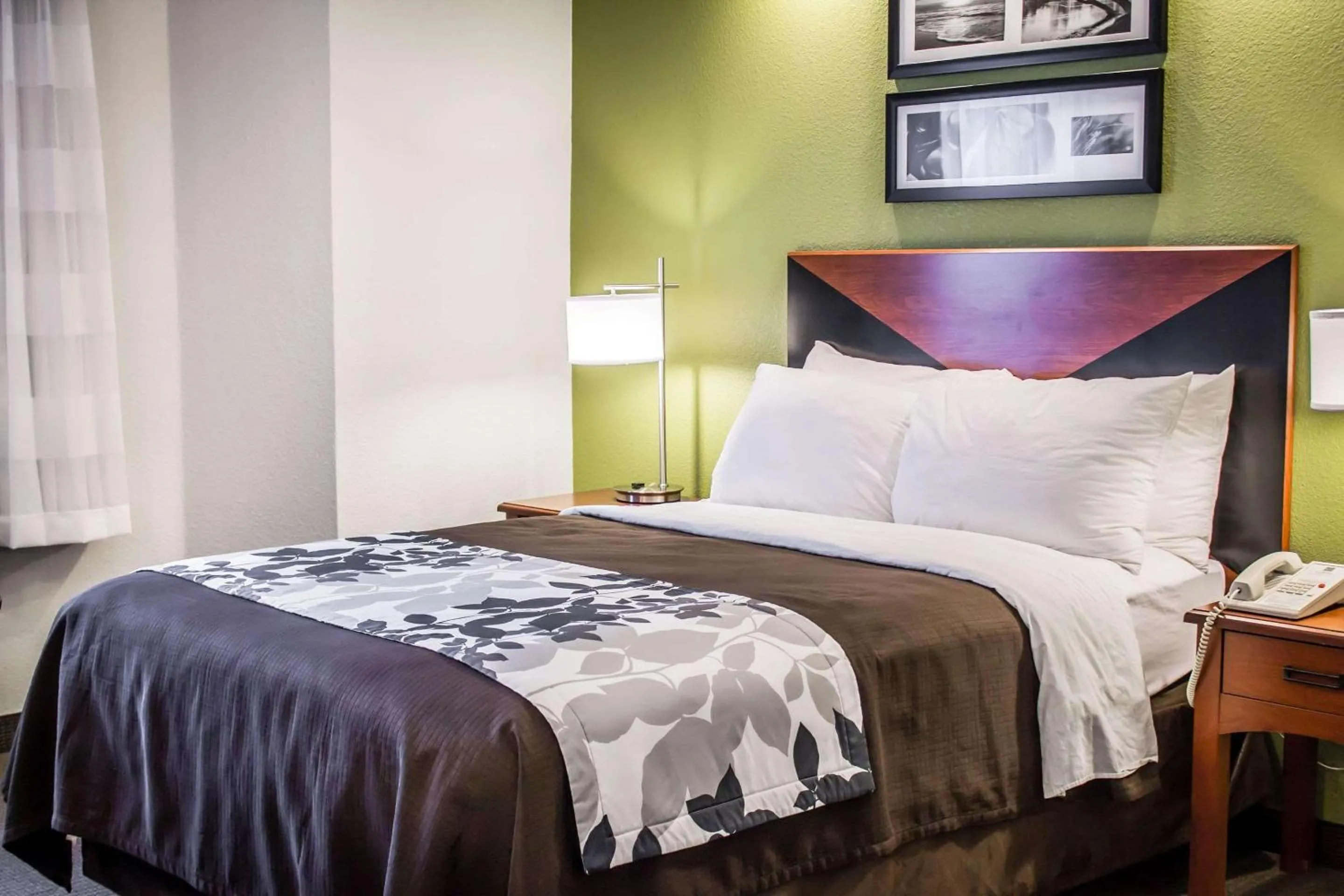 Double Room - Accessible/Non-Smoking in Sleep Inn Beaver- Beckley