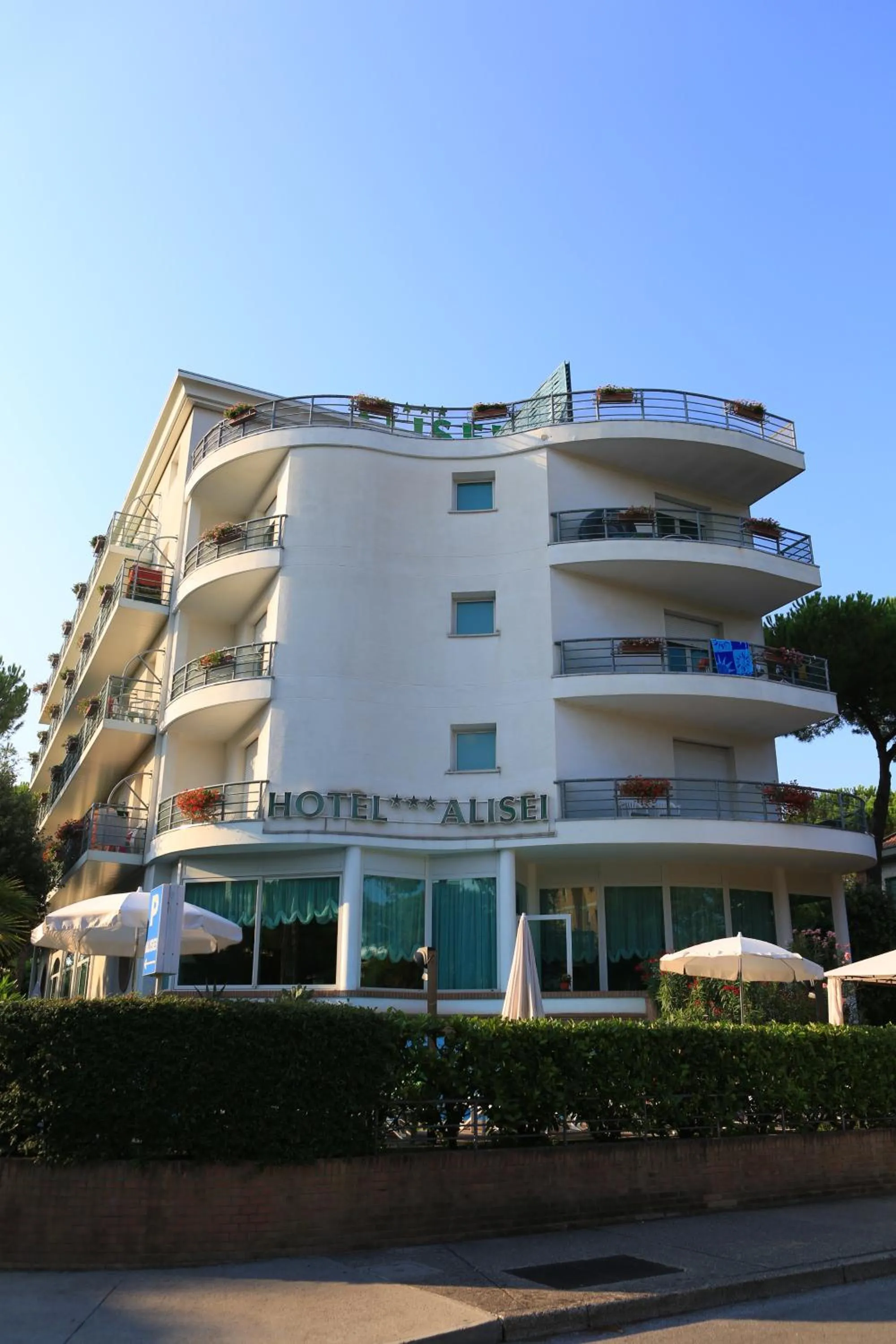 Property building in Hotel Alisei