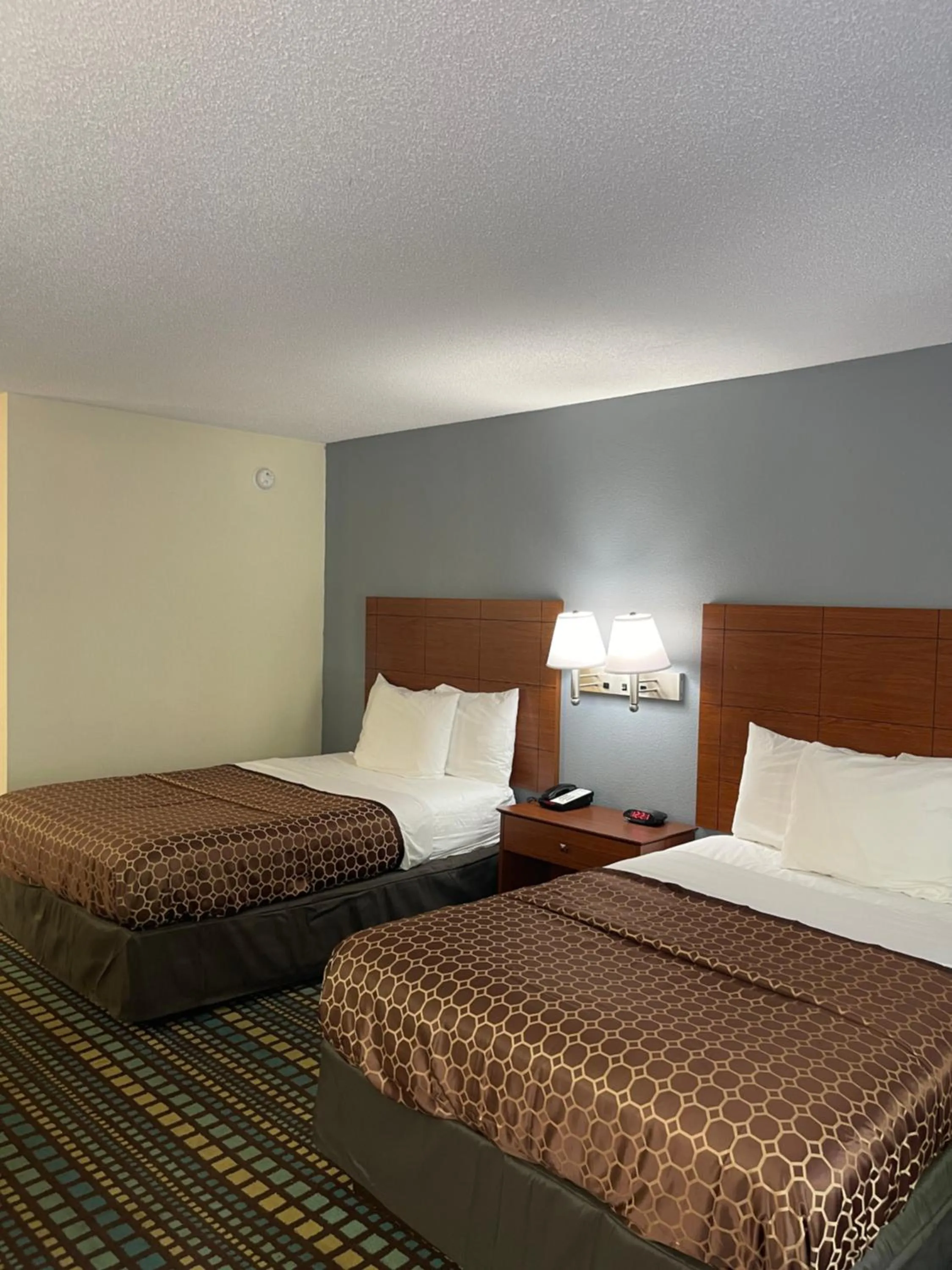 Guests, Bed in Best Western Tallahassee Downtown Inn and Suites
