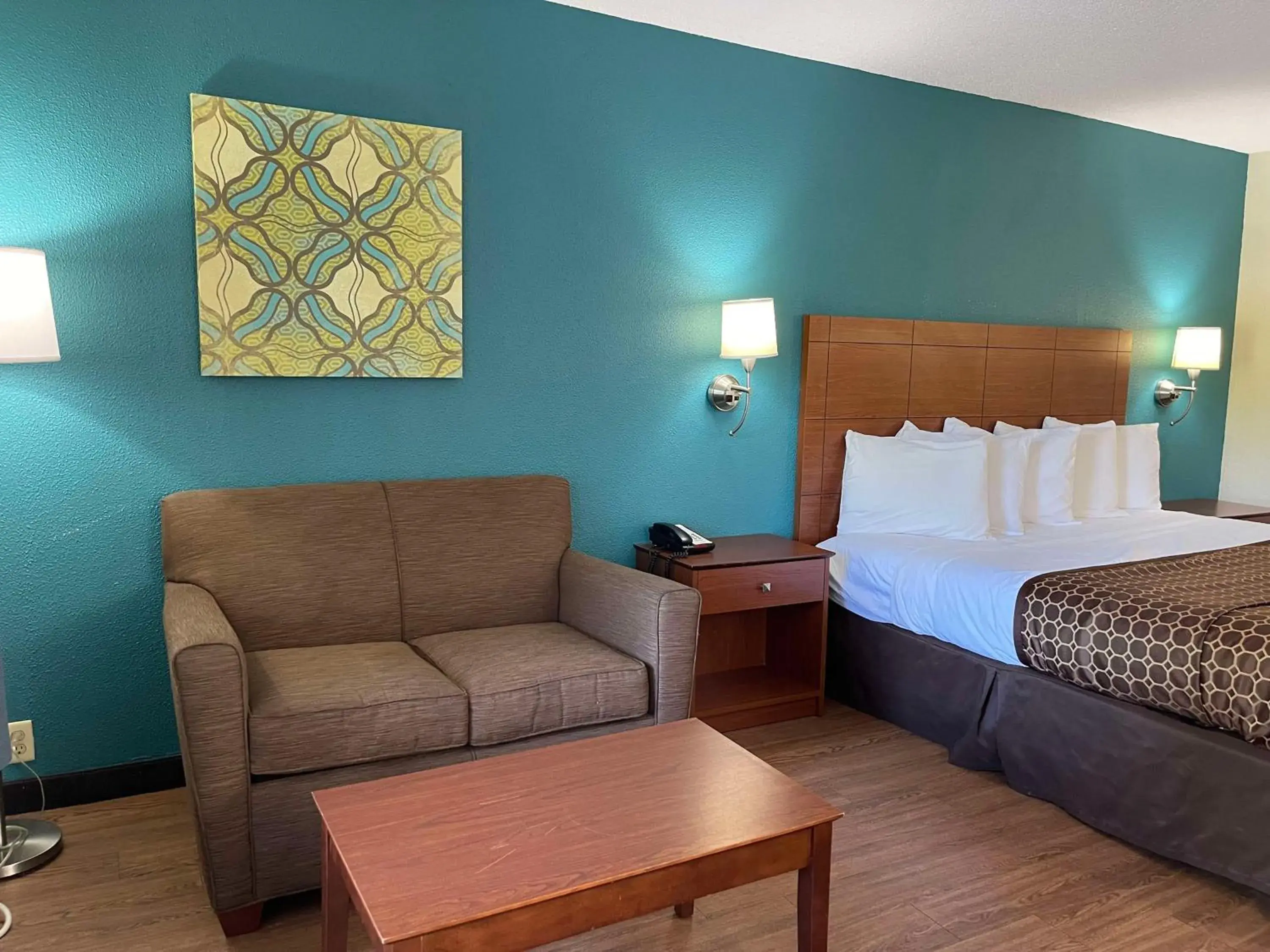 King Room - Non-Smoking in Best Western Tallahassee Downtown Inn and Suites King Room - Non-Smoking in Best Western Tallahassee Downtown Inn and Suites