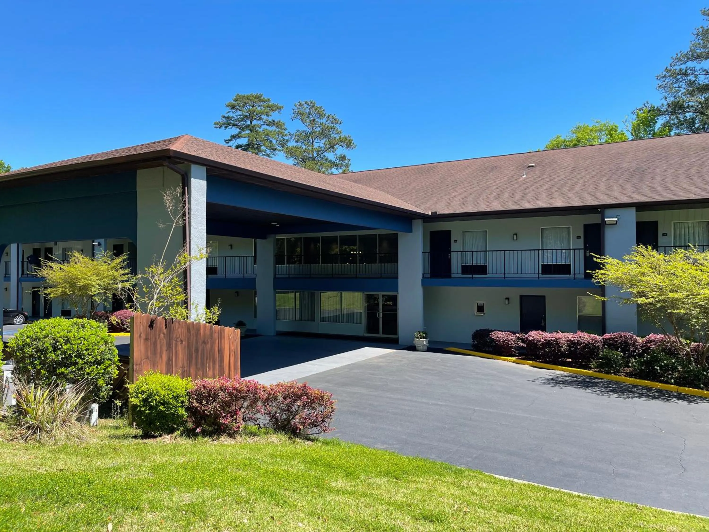 Property building in Best Western Tallahassee Downtown Inn and Suites
