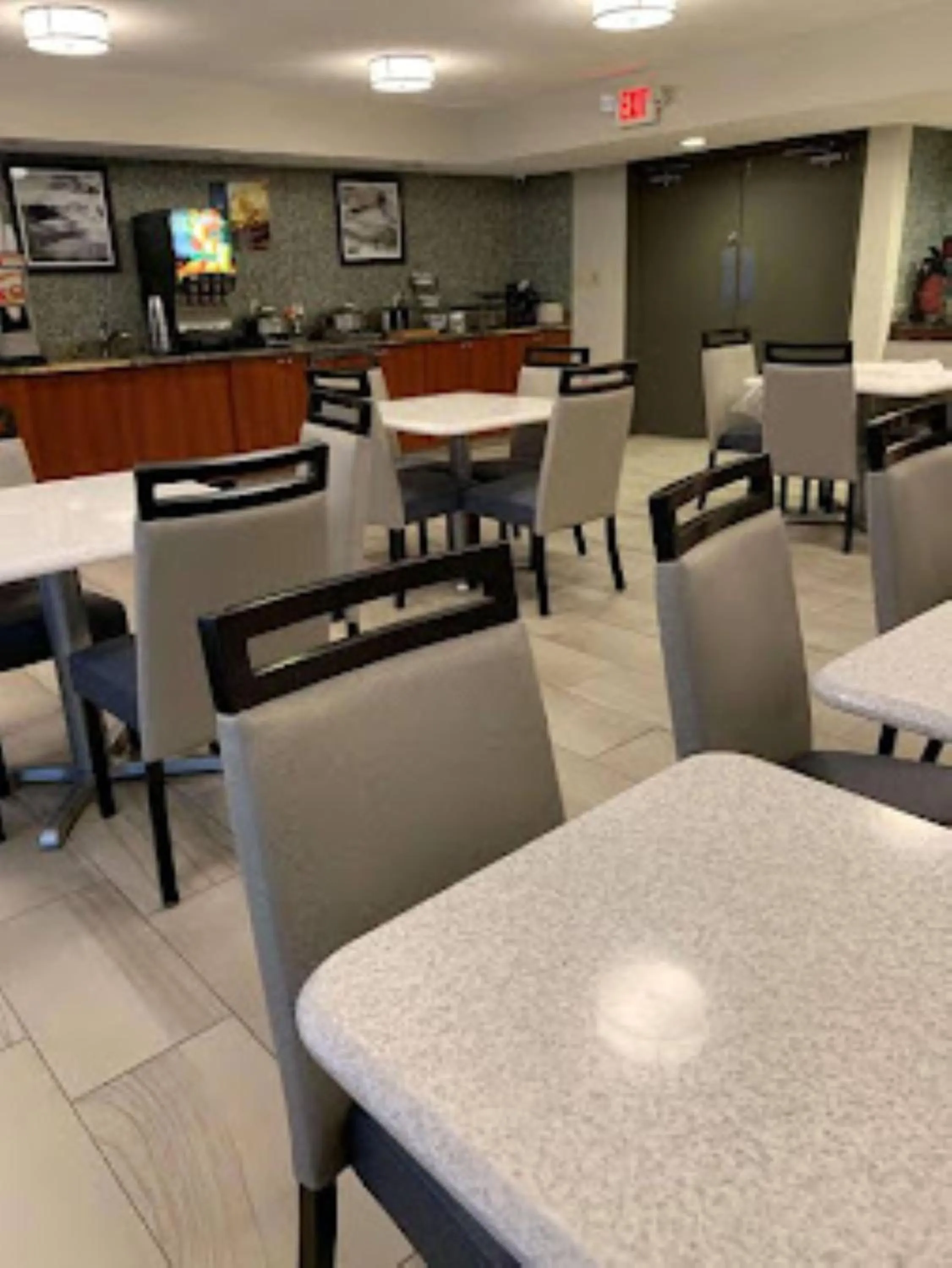 Breakfast in Best Western Tallahassee Downtown Inn and Suites