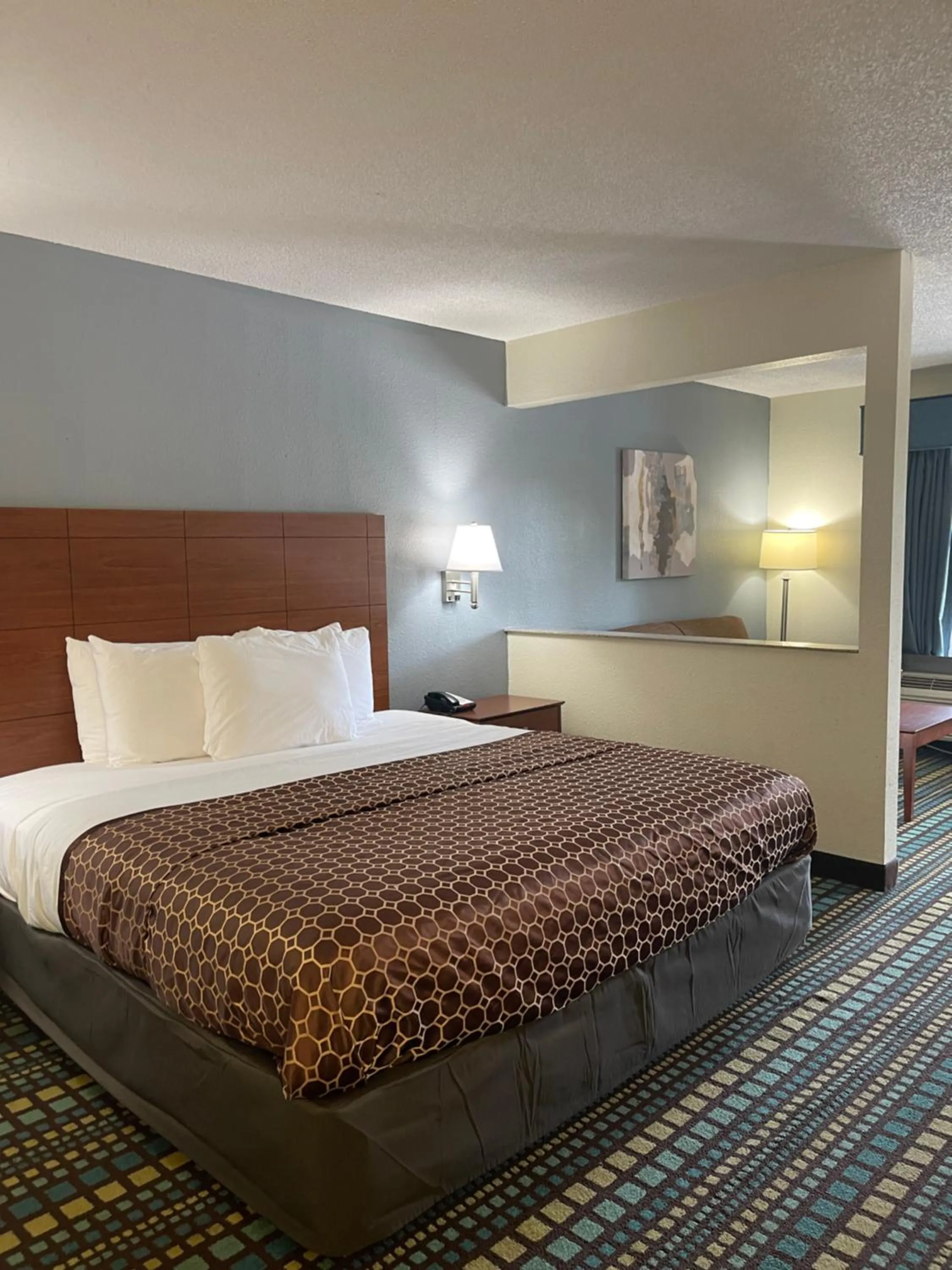 Guests, Bed in Best Western Tallahassee Downtown Inn and Suites