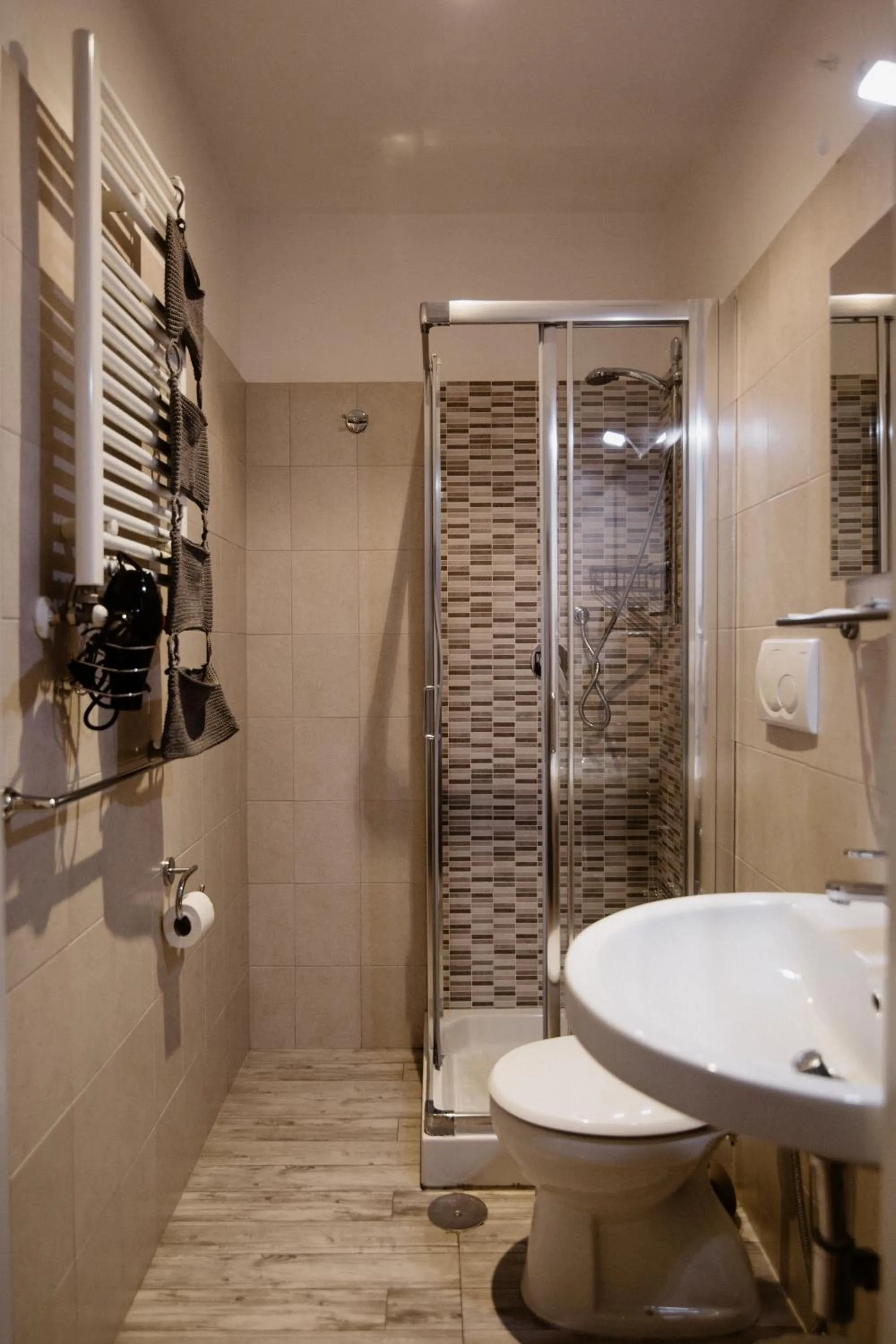 Bathroom in La Girandola Bed & Breakfast