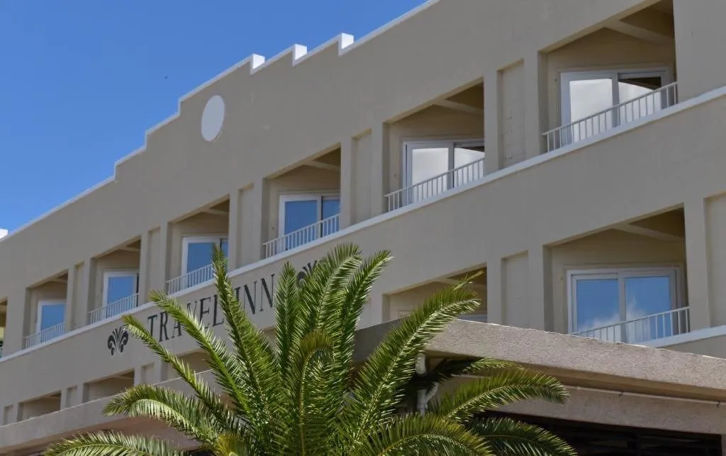 Facade/entrance in Travel Inn Hotel Simpson Bay