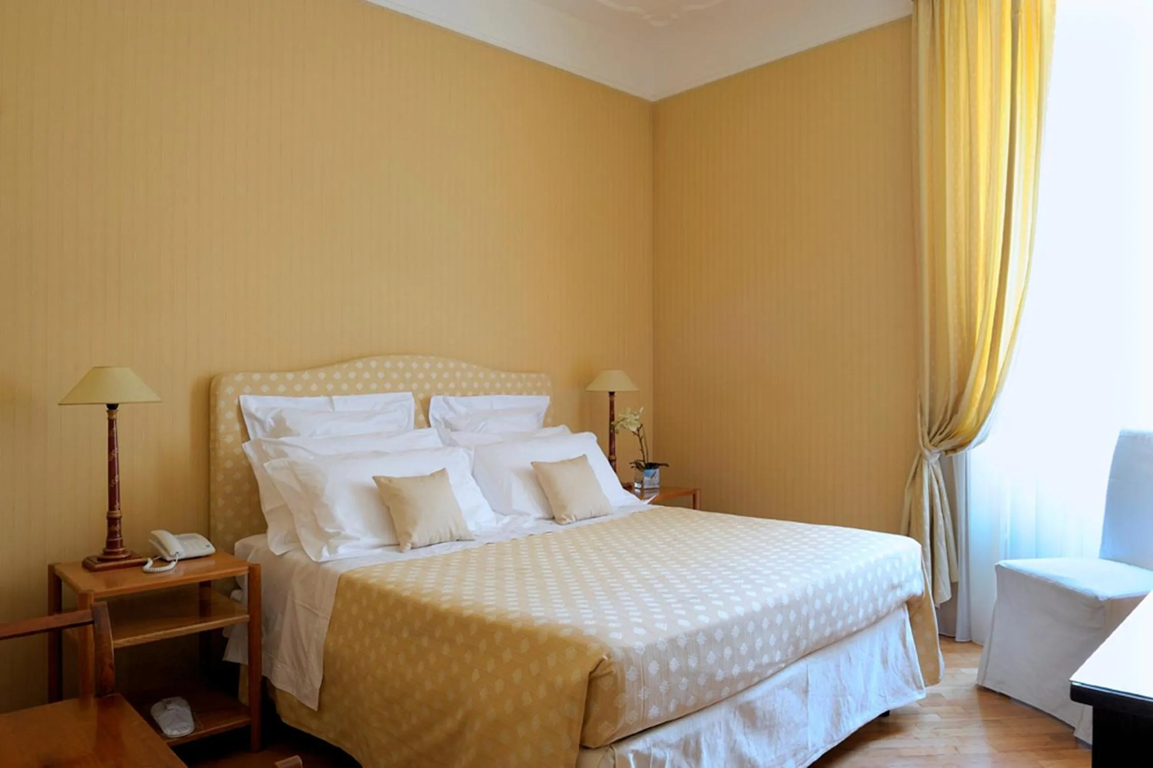 Bedroom, Bed in Dea Suite Roma