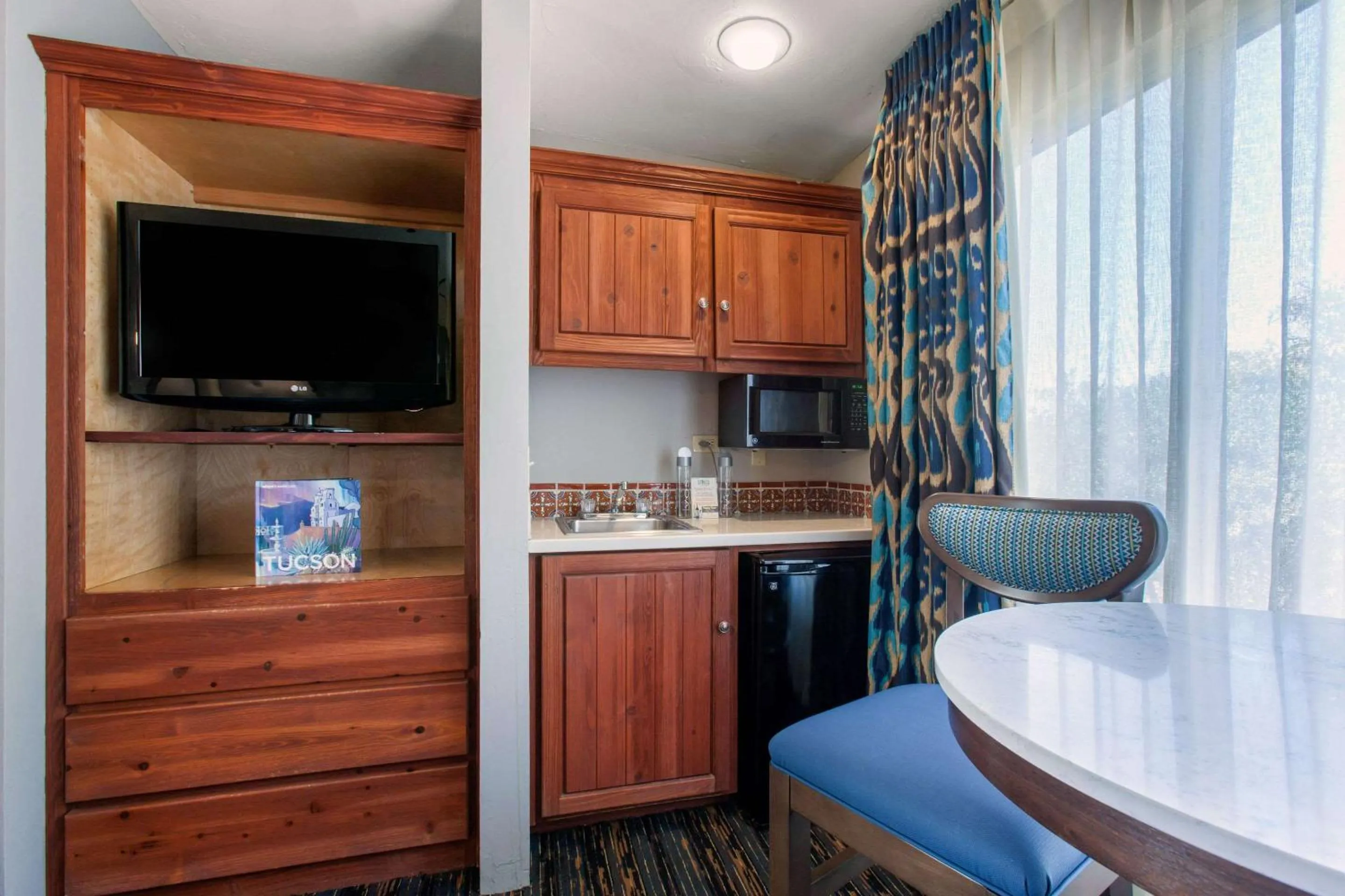 Bedroom in La Posada Lodge & Casitas, an Ascend Collection Hotel