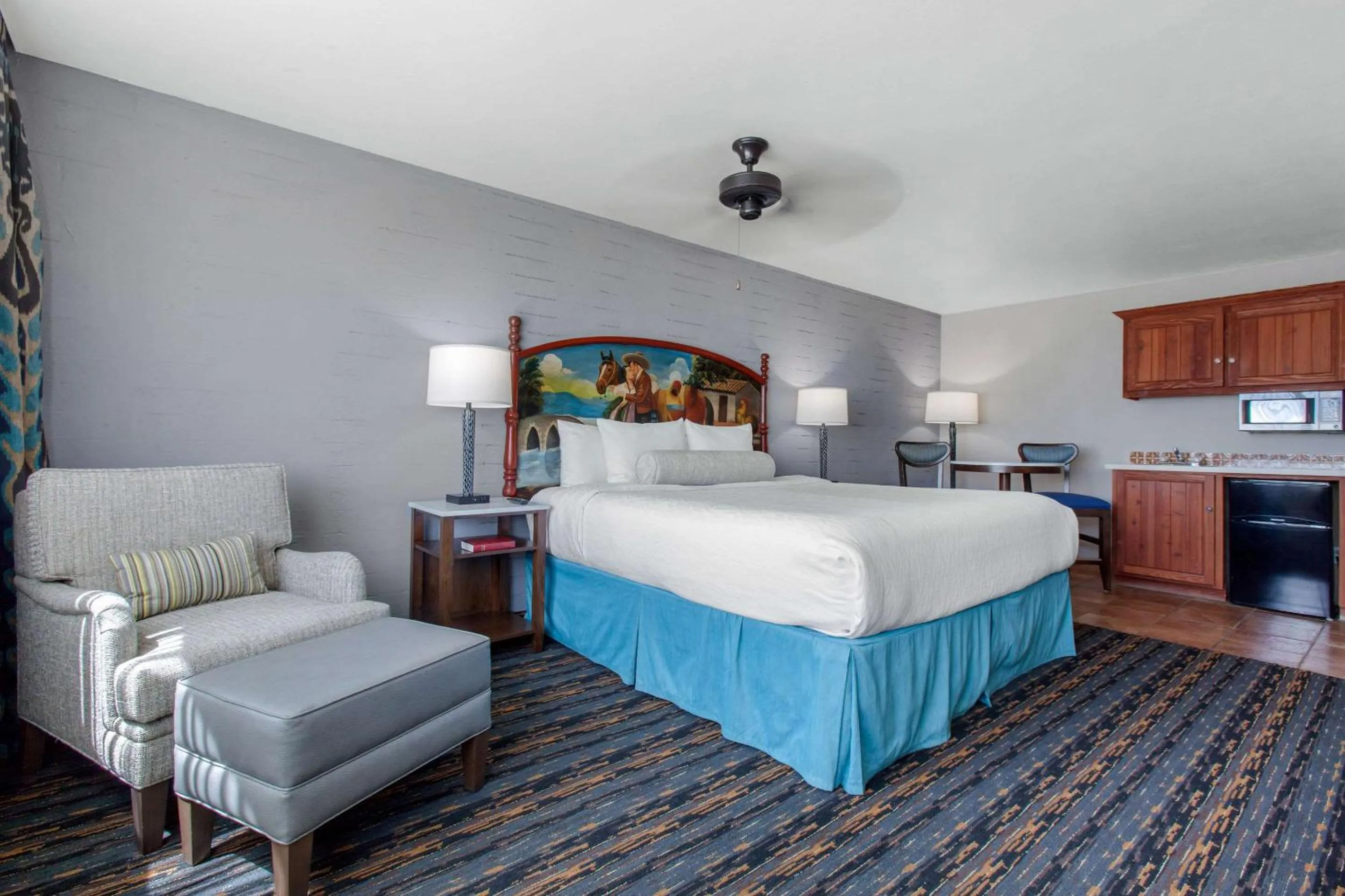 Bedroom, Bed in La Posada Lodge & Casitas, an Ascend Collection Hotel