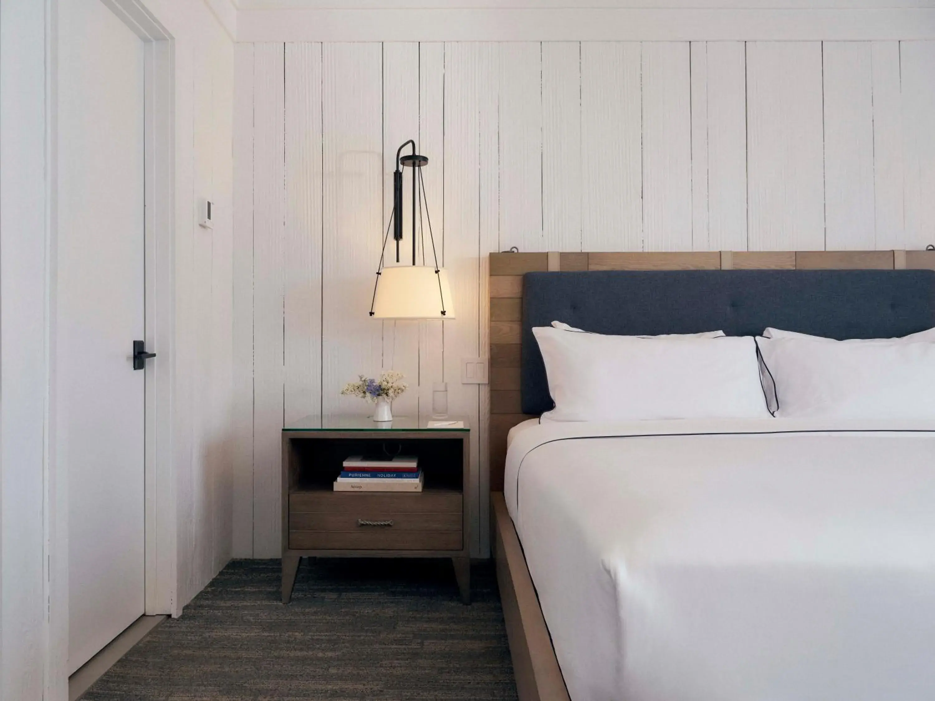 Deluxe King Room in Montauk Yacht Club Deluxe King Room in Montauk Yacht Club