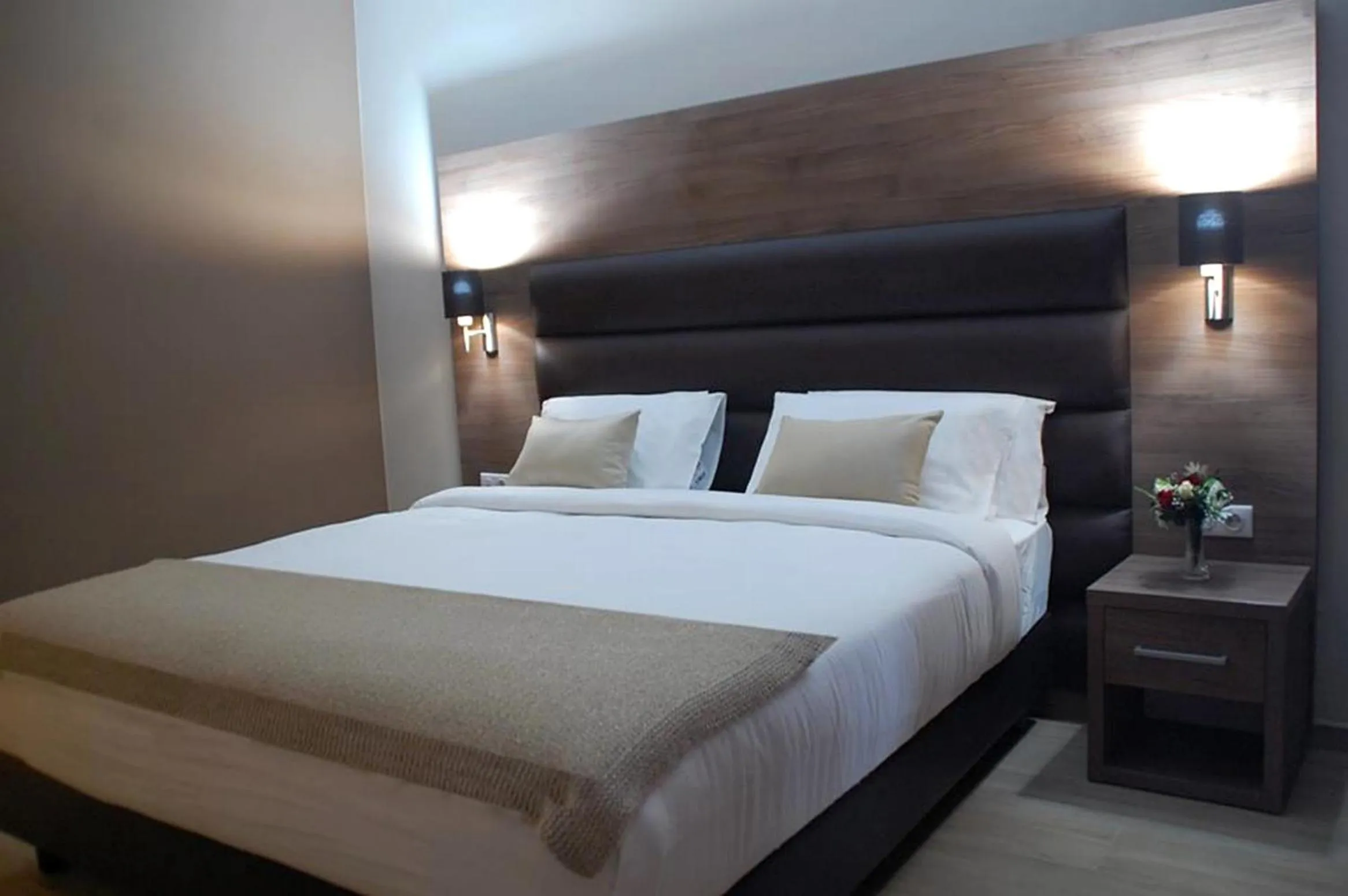 Bed in Le Zenith Hotel Oran