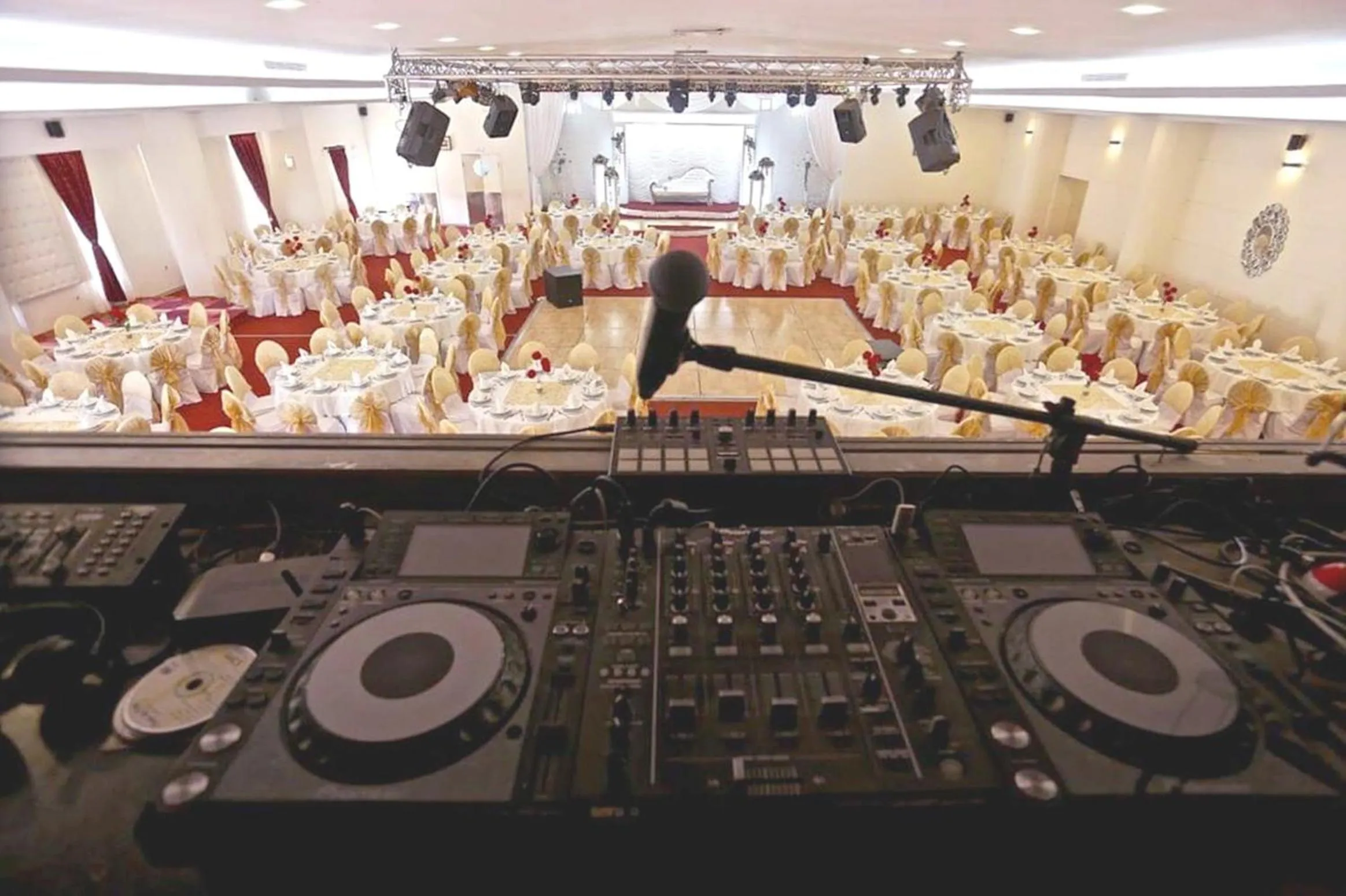 Banquet/Function facilities in Le Zenith Hotel Oran