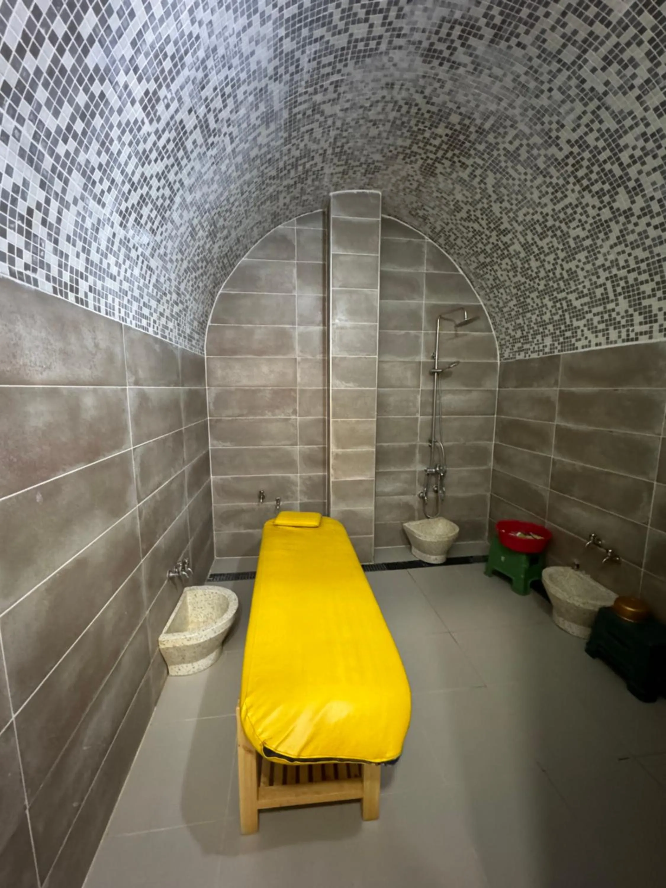 Steam room in Le Zenith Hotel Oran