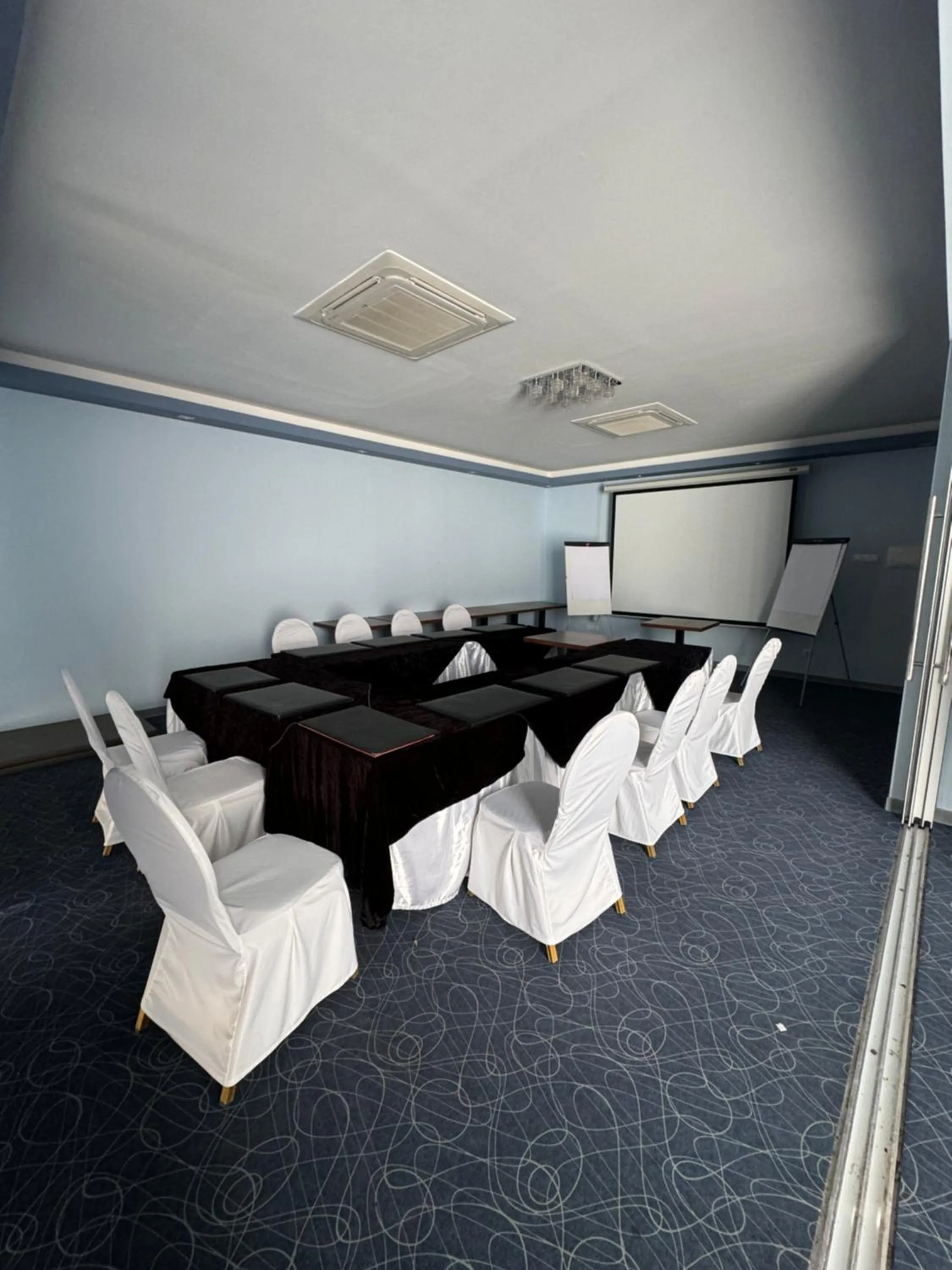Meeting/conference room in Le Zenith Hotel Oran