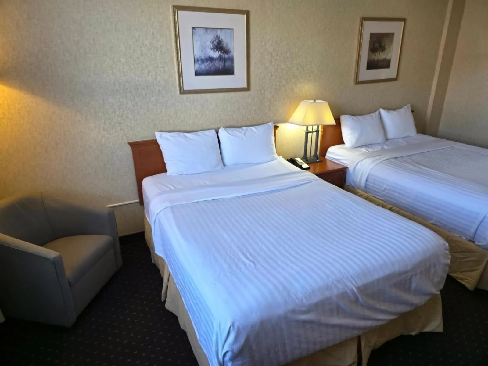 Bed in Clarion Hotel