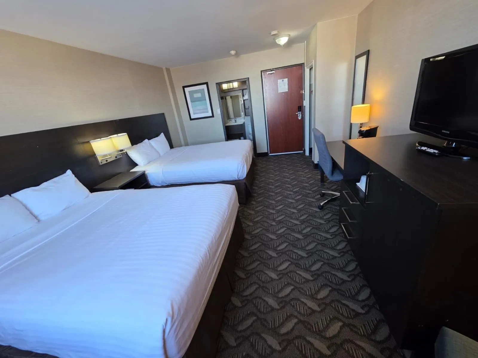 Bed in Clarion Hotel