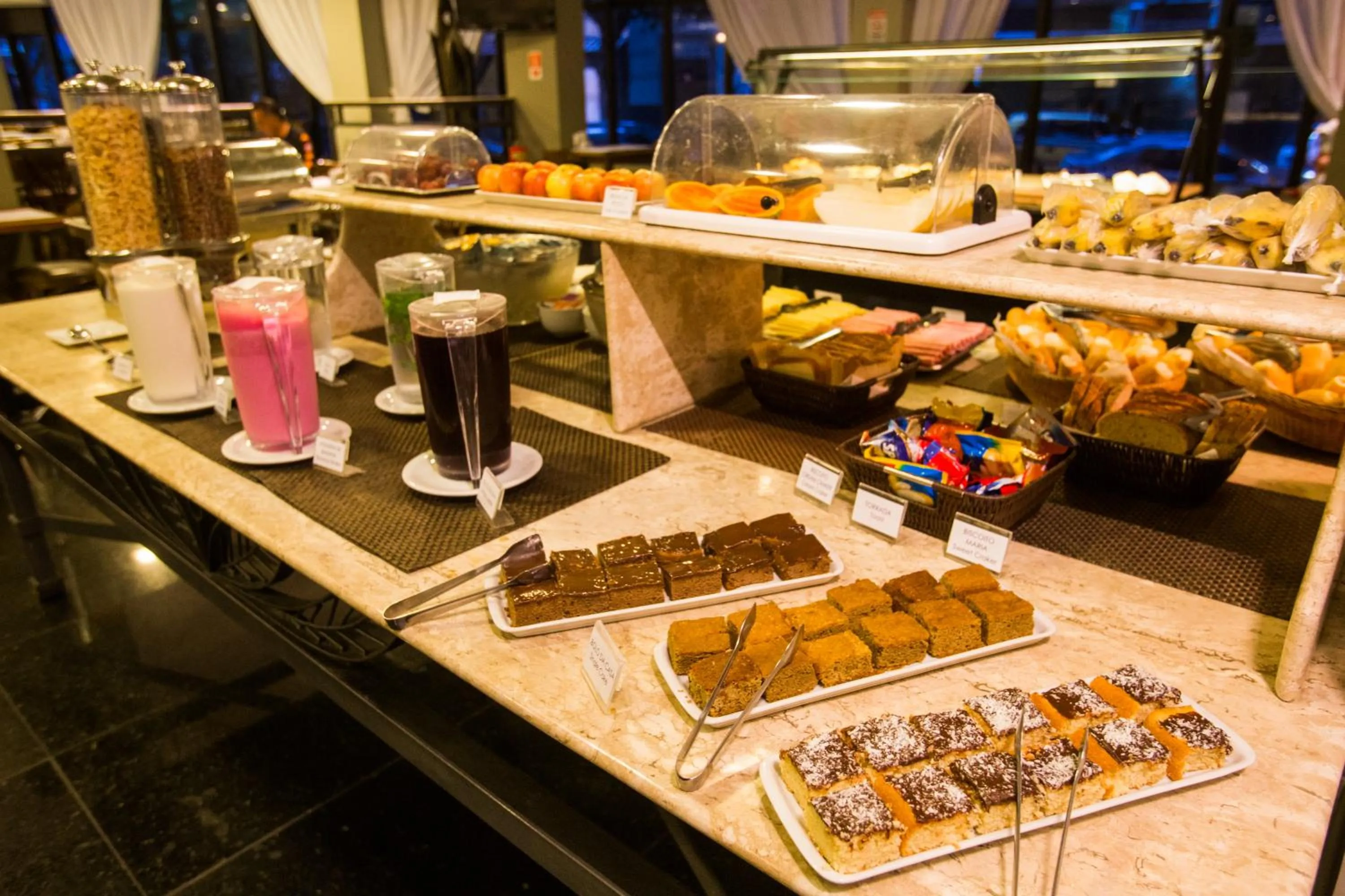 Breakfast in Gallant Hotel