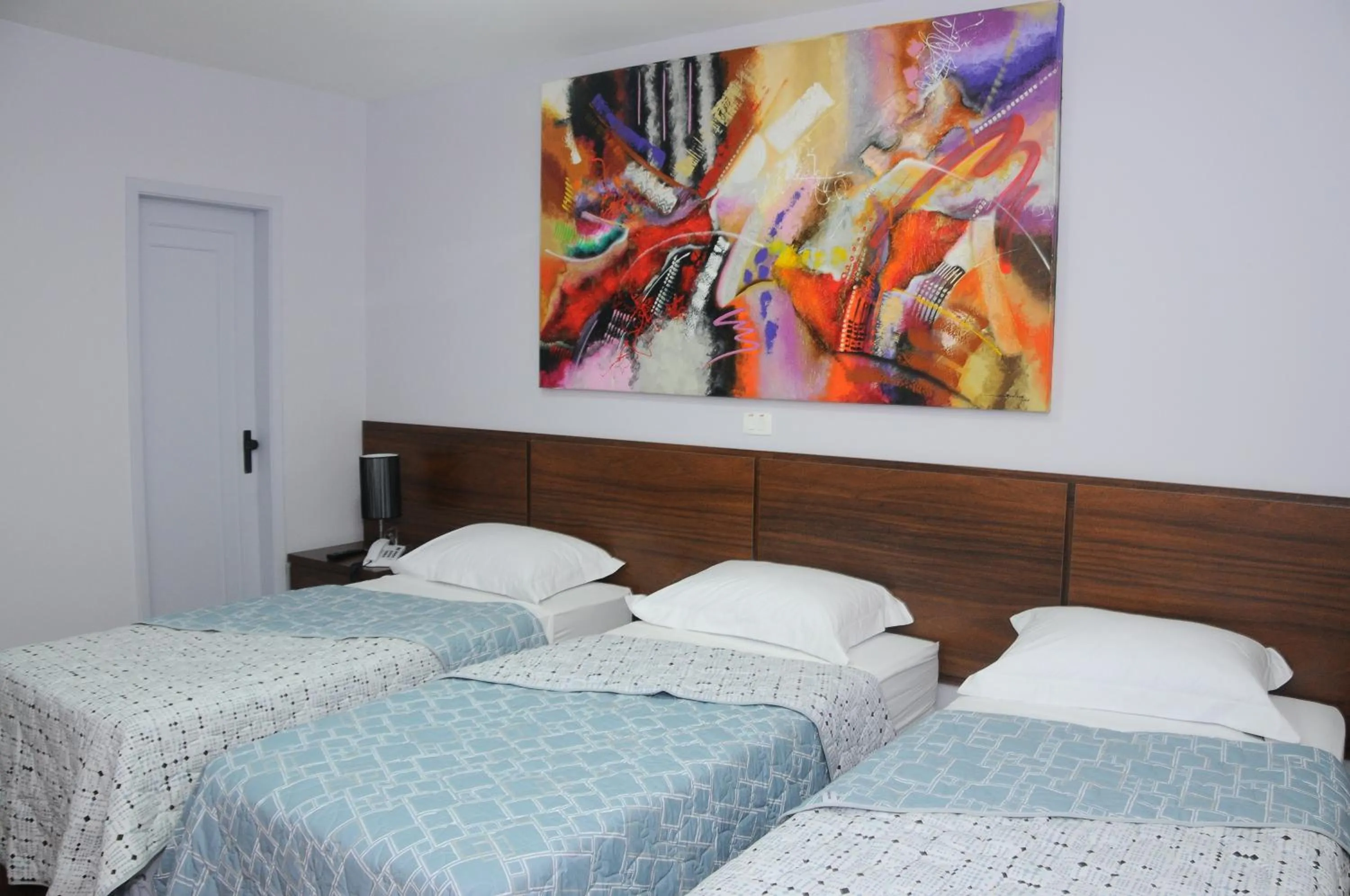 Photo of the whole room, Bed in Gallant Hotel