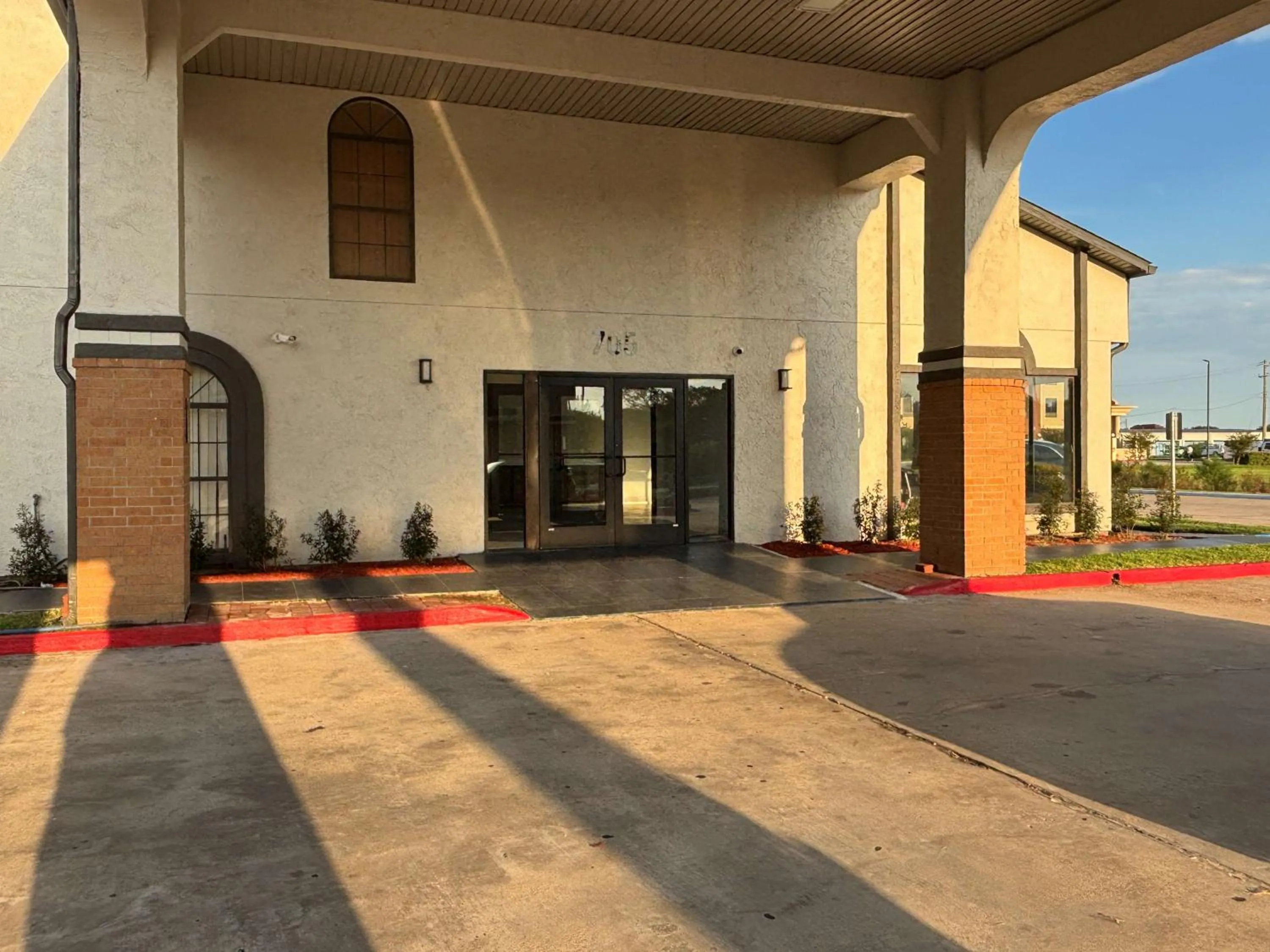 Property building in Americas Best Value Inn & Suites La Porte/Houston