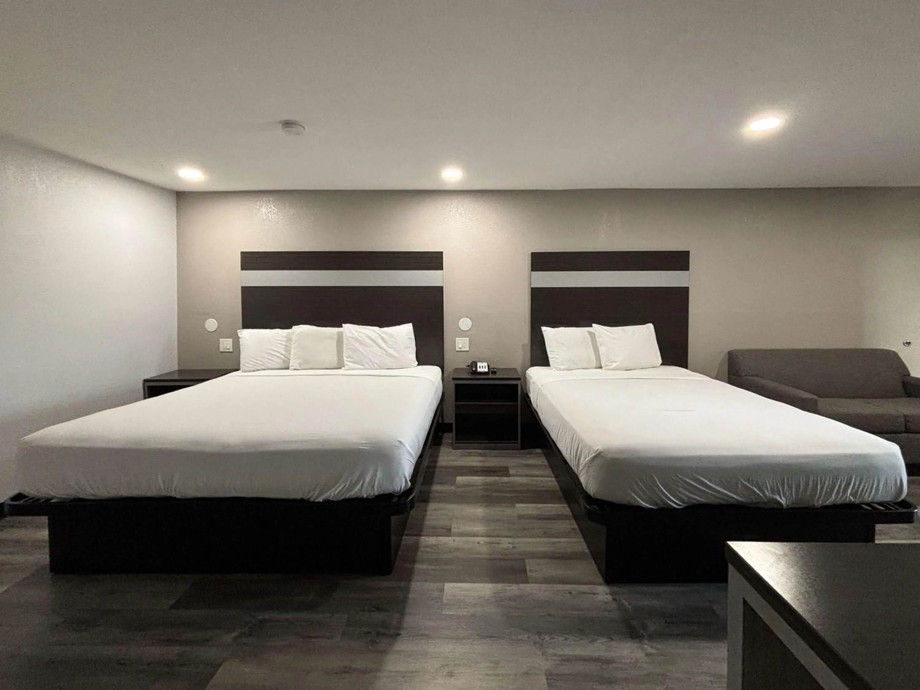 Bedroom, Bed in Americas Best Value Inn & Suites La Porte/Houston