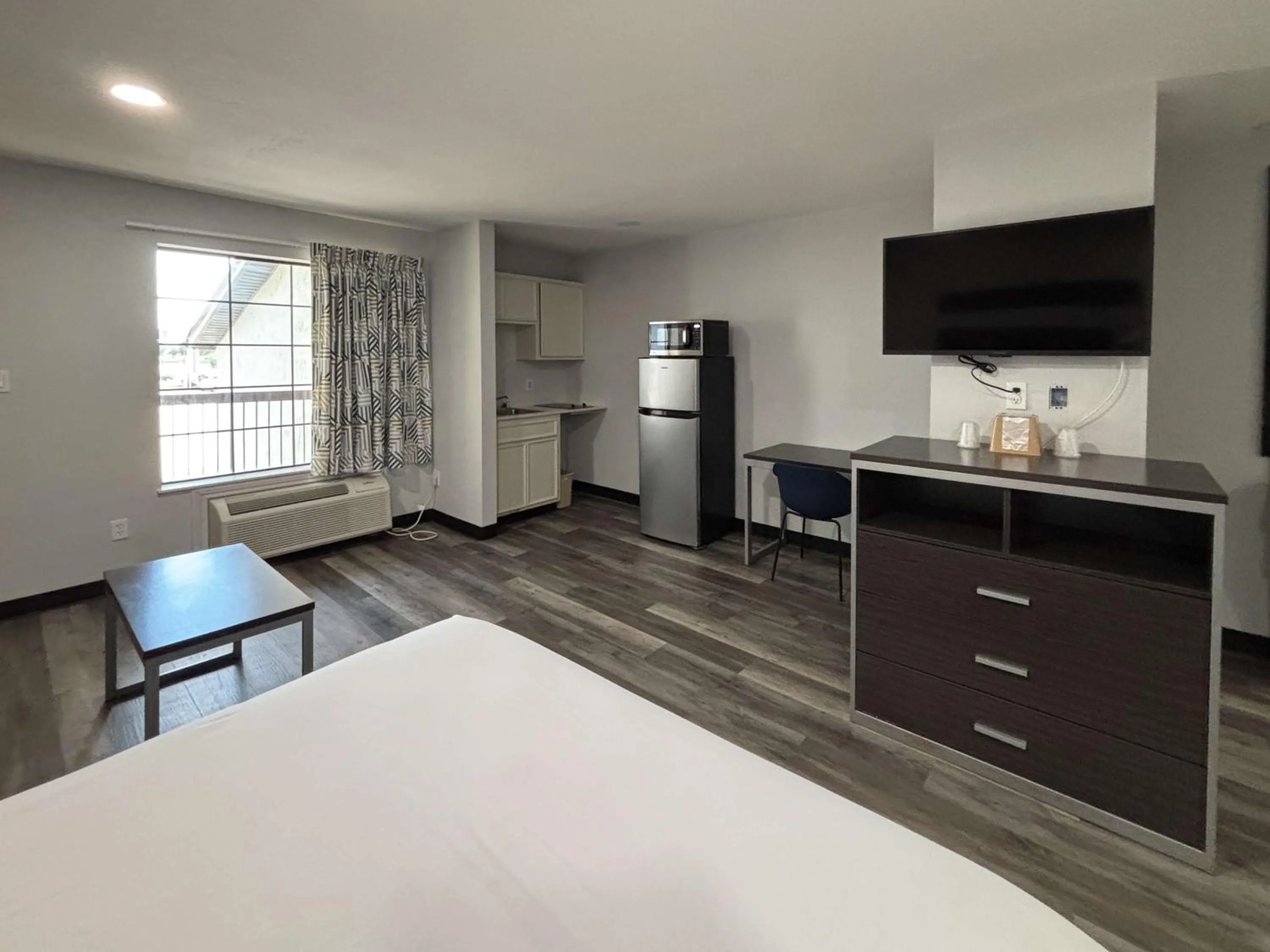 Bedroom, Bed in Americas Best Value Inn & Suites La Porte/Houston