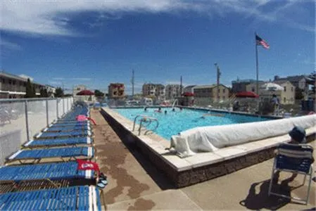 Swimming pool in Sea Spray Motel