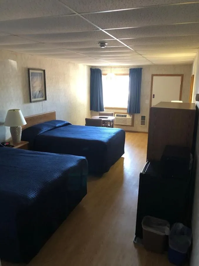 Bed in Sea Spray Motel