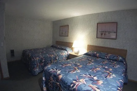 Bedroom, Bed in Sea Spray Motel
