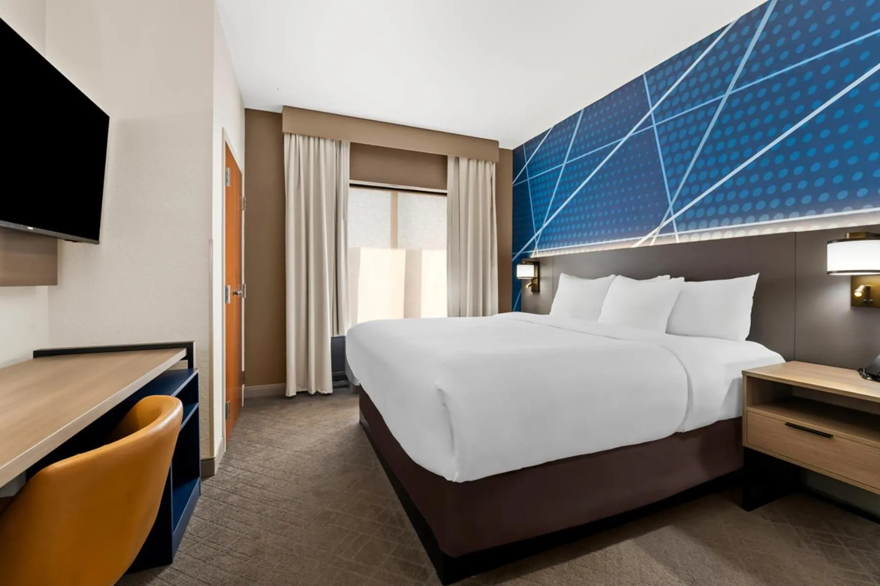 Bed in Comfort Suites Augusta Riverwatch