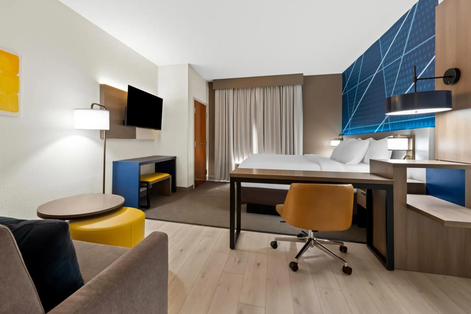 Pool view in Comfort Suites Augusta Riverwatch