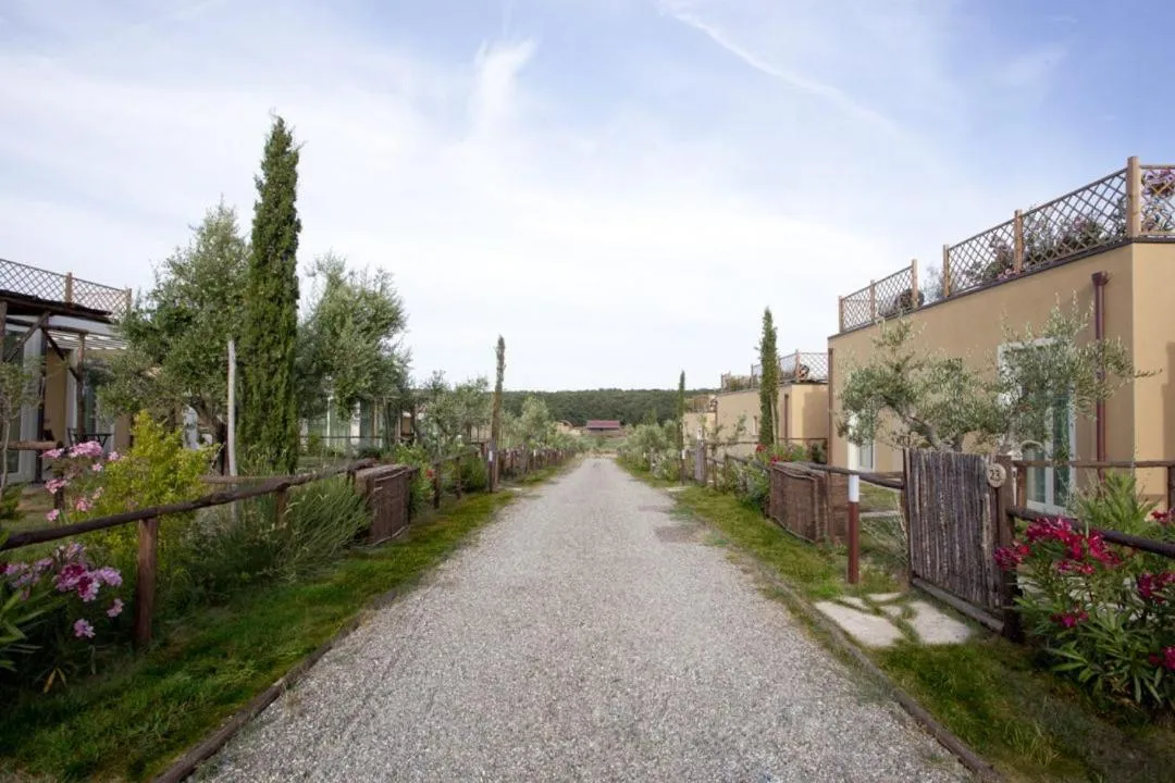 Facade/entrance in Di Toscana Holidays