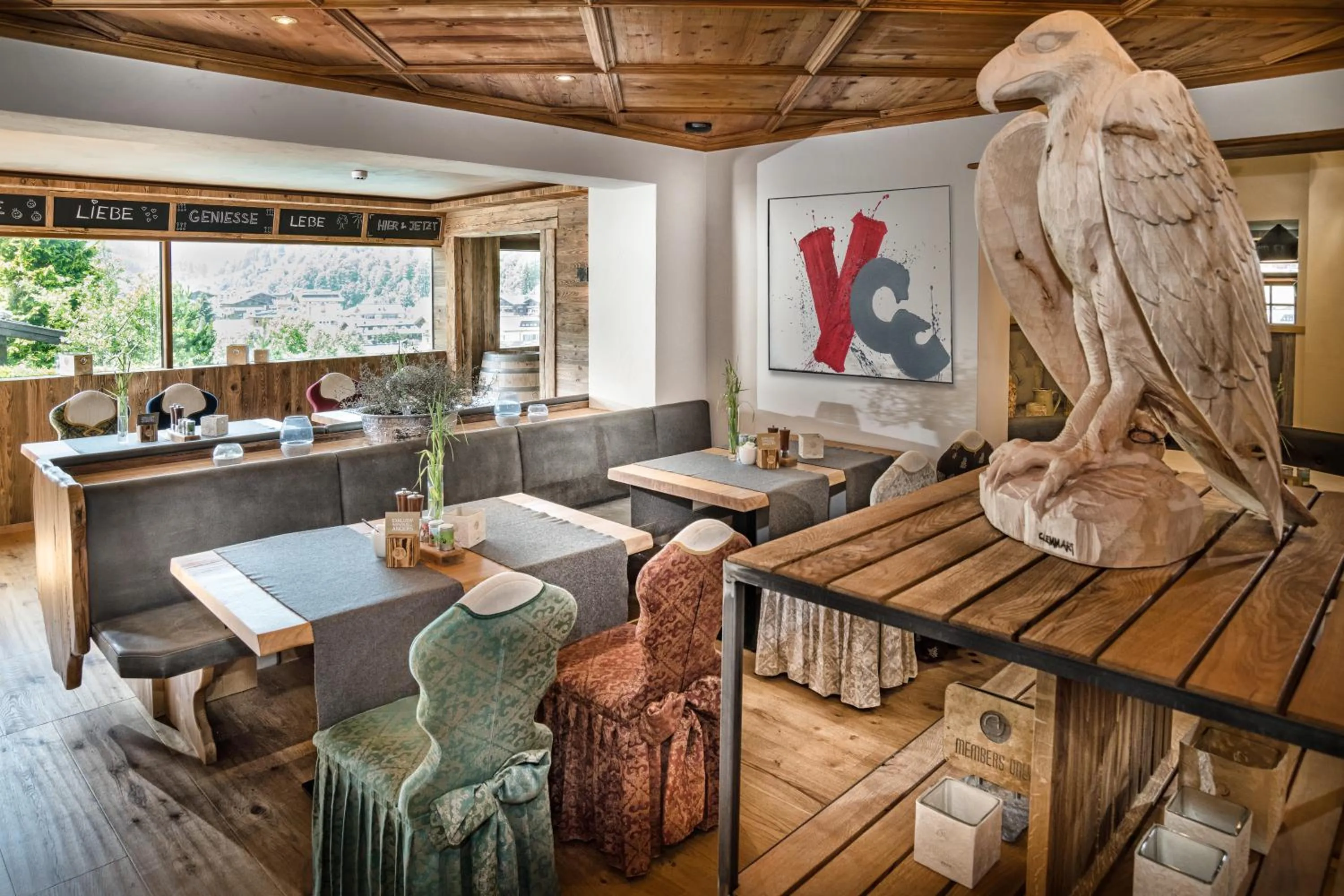 Dining area in Alpin Juwel - Bio und Lifestylehotel