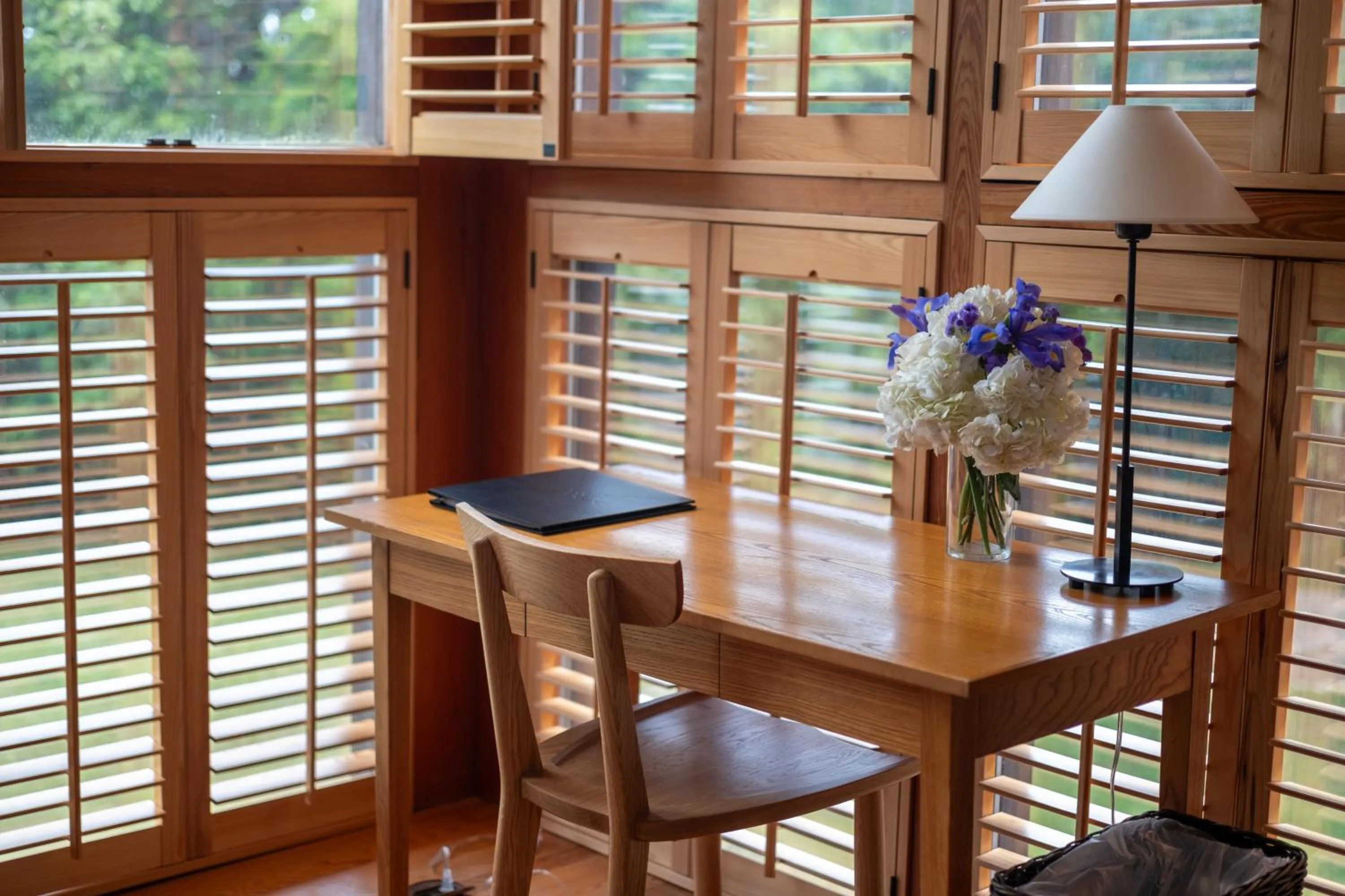 Seating area in The Inn at Middleton Place