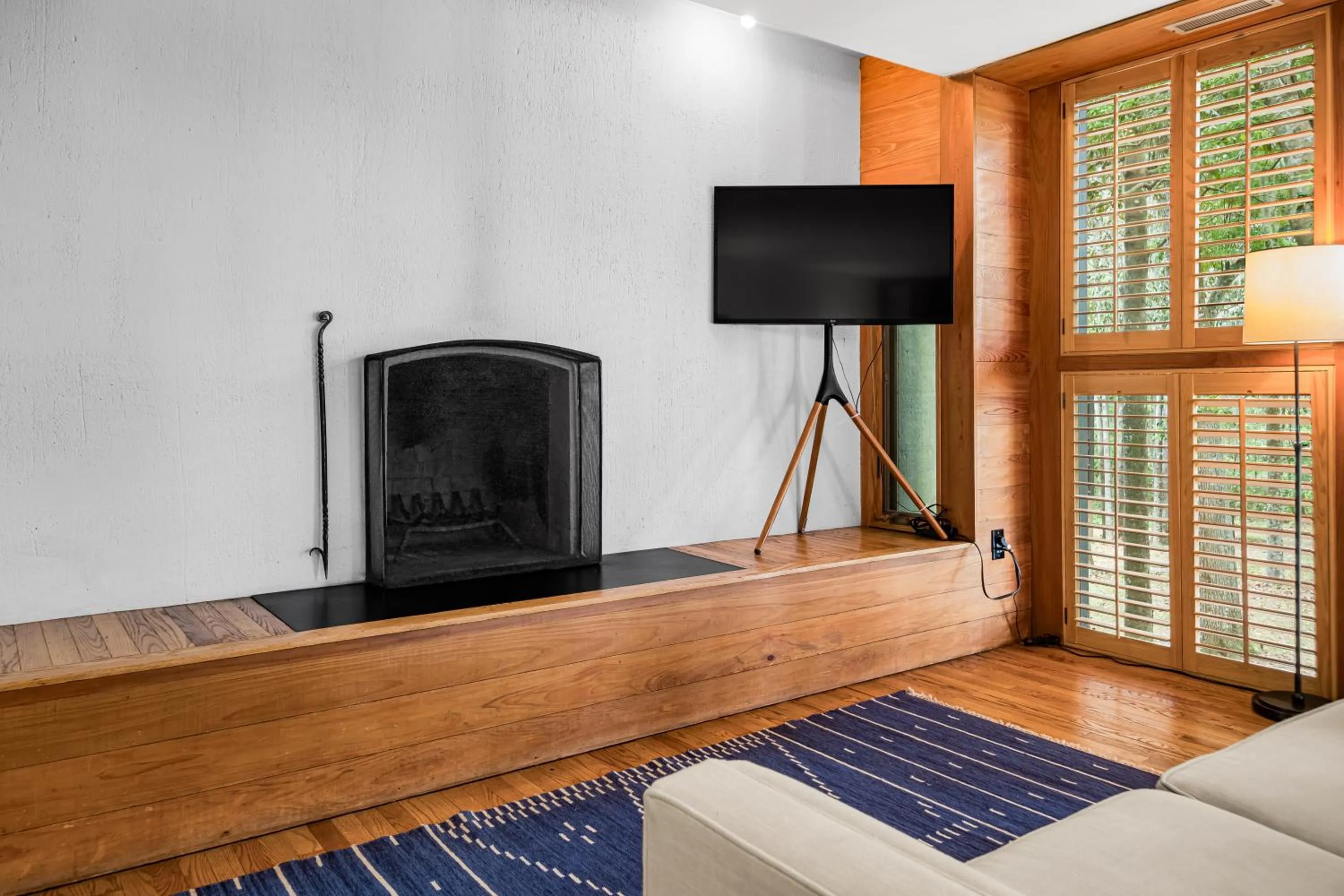 TV and multimedia in The Inn at Middleton Place