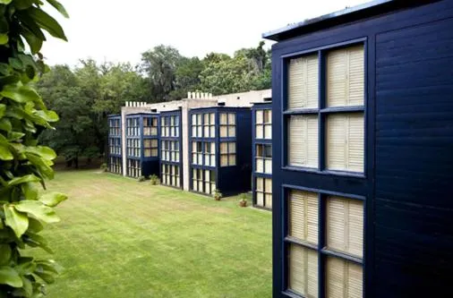 Facade/entrance in The Inn at Middleton Place