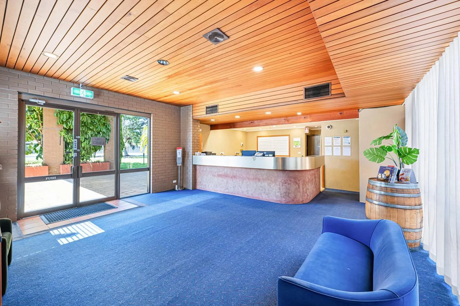 Property building in Mildura Motor Inn