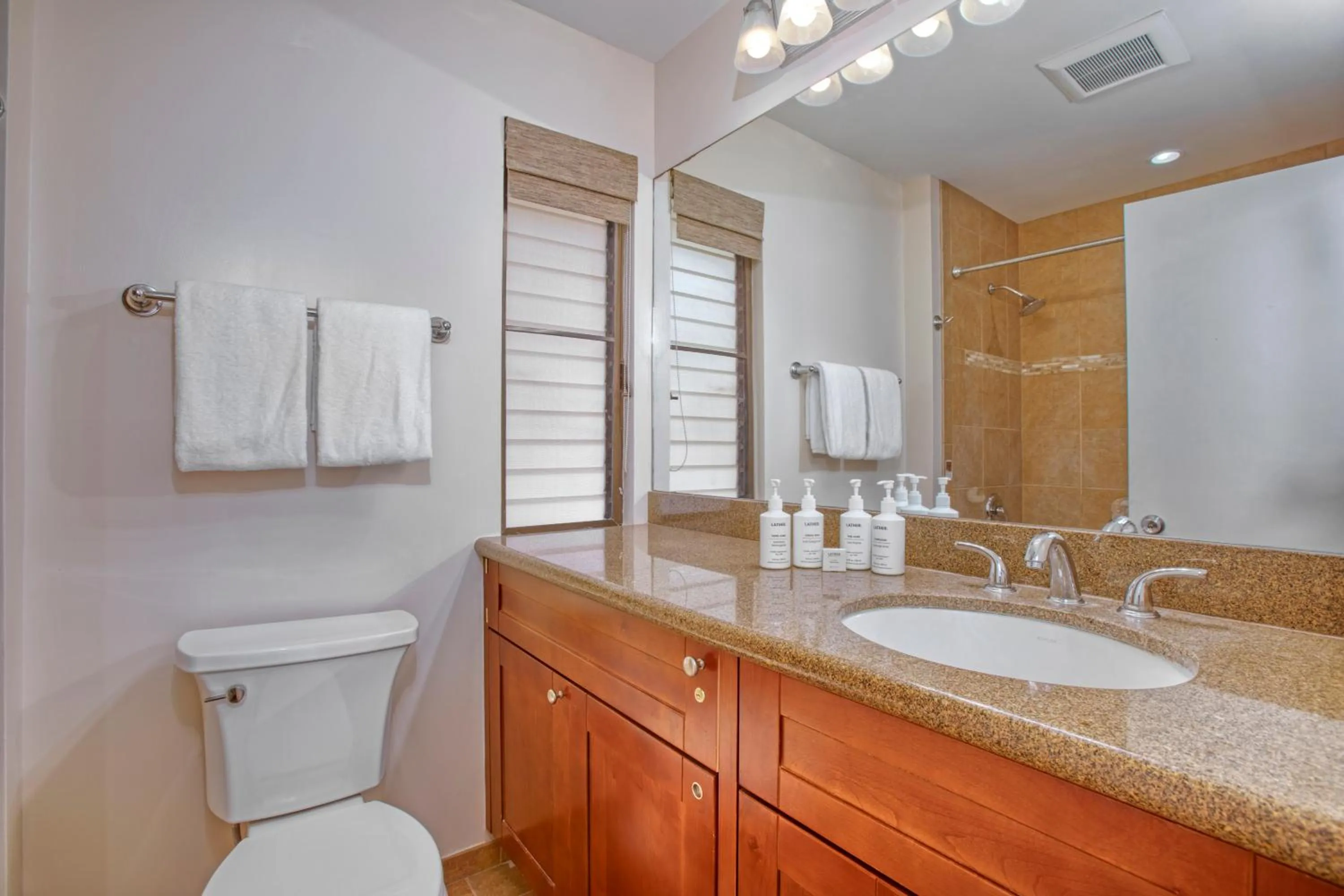 Bathroom in Wailea Ekahi Village - CoralTree Residence Collection